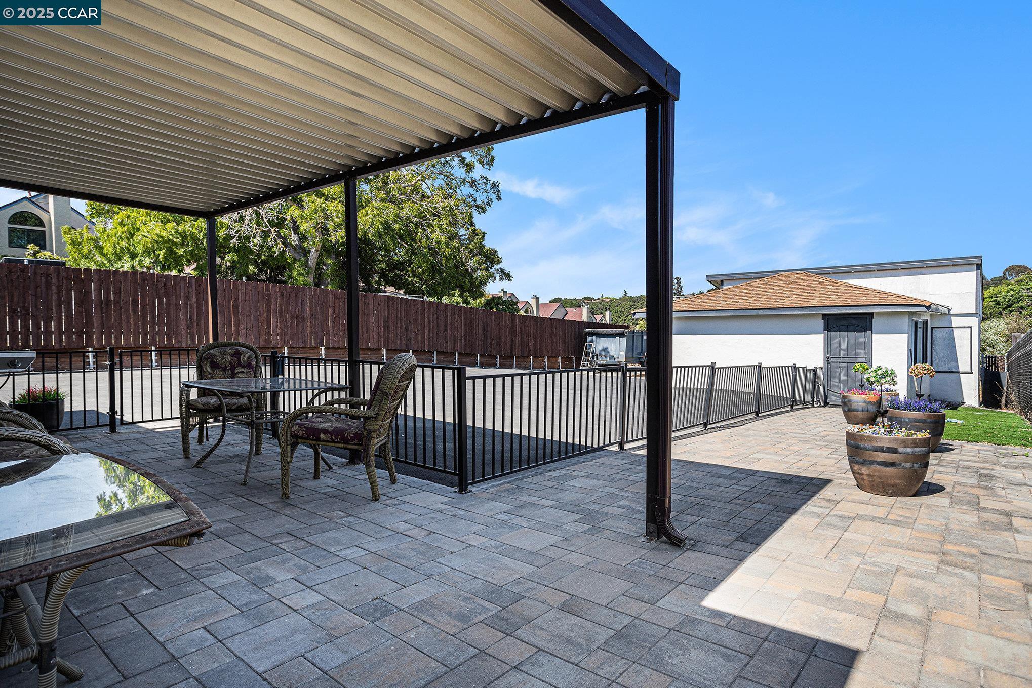 Detail Gallery Image 28 of 35 For 876 Appian Way, El Sobrante,  CA 94803 - 4 Beds | 2 Baths