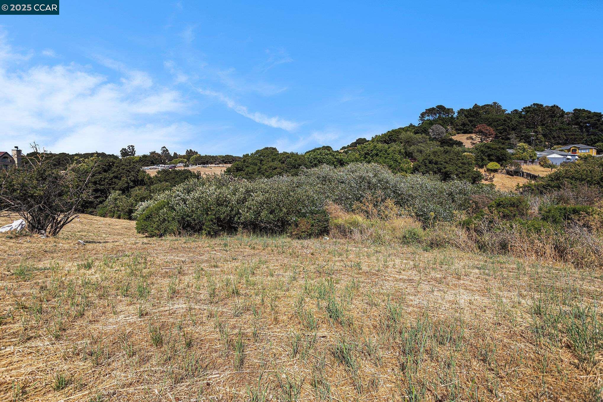 Detail Gallery Image 35 of 35 For 876 Appian Way, El Sobrante,  CA 94803 - 4 Beds | 2 Baths