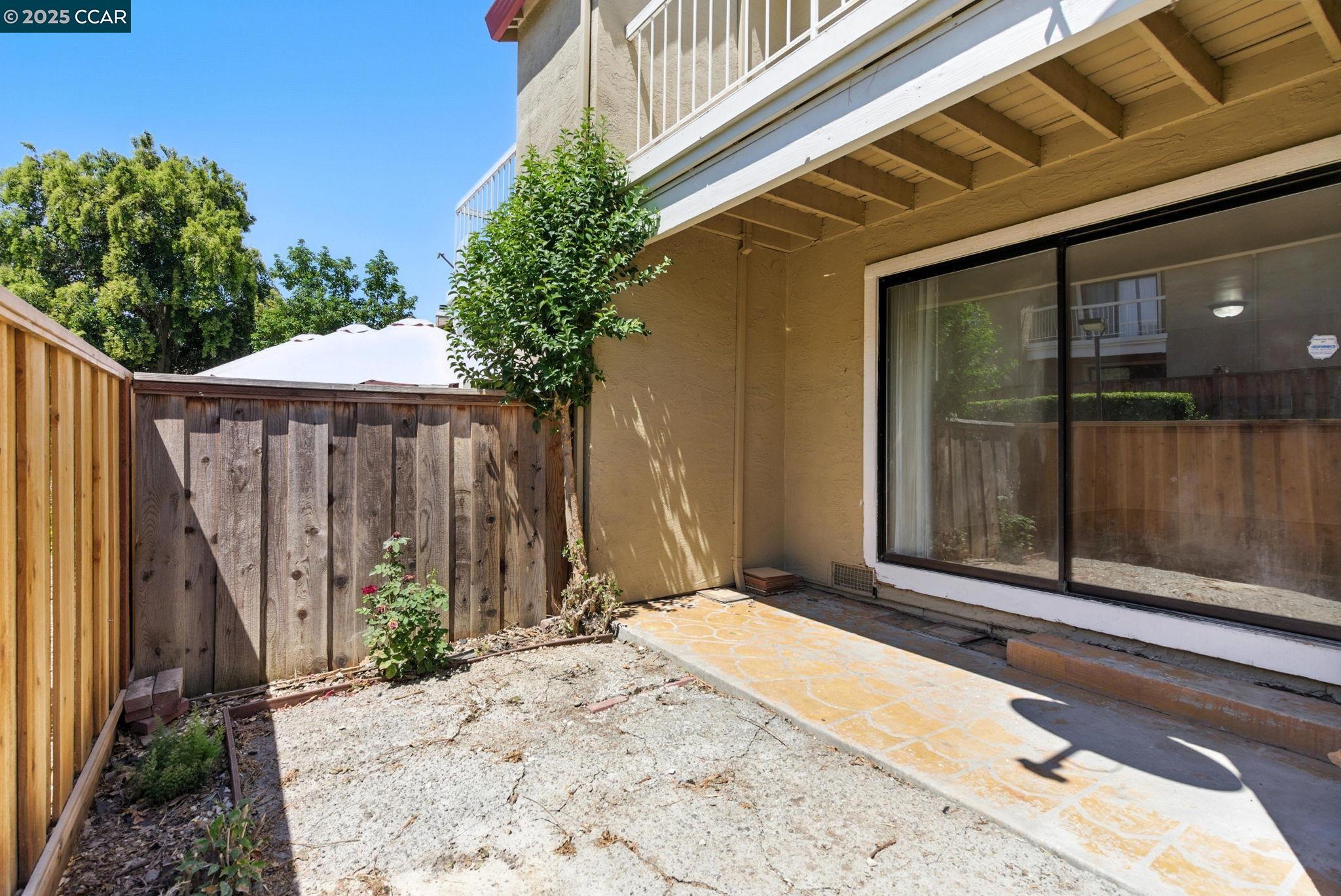 Detail Gallery Image 30 of 33 For 128 Peppermill Ln, Pittsburg,  CA 94565 - 2 Beds | 2/1 Baths