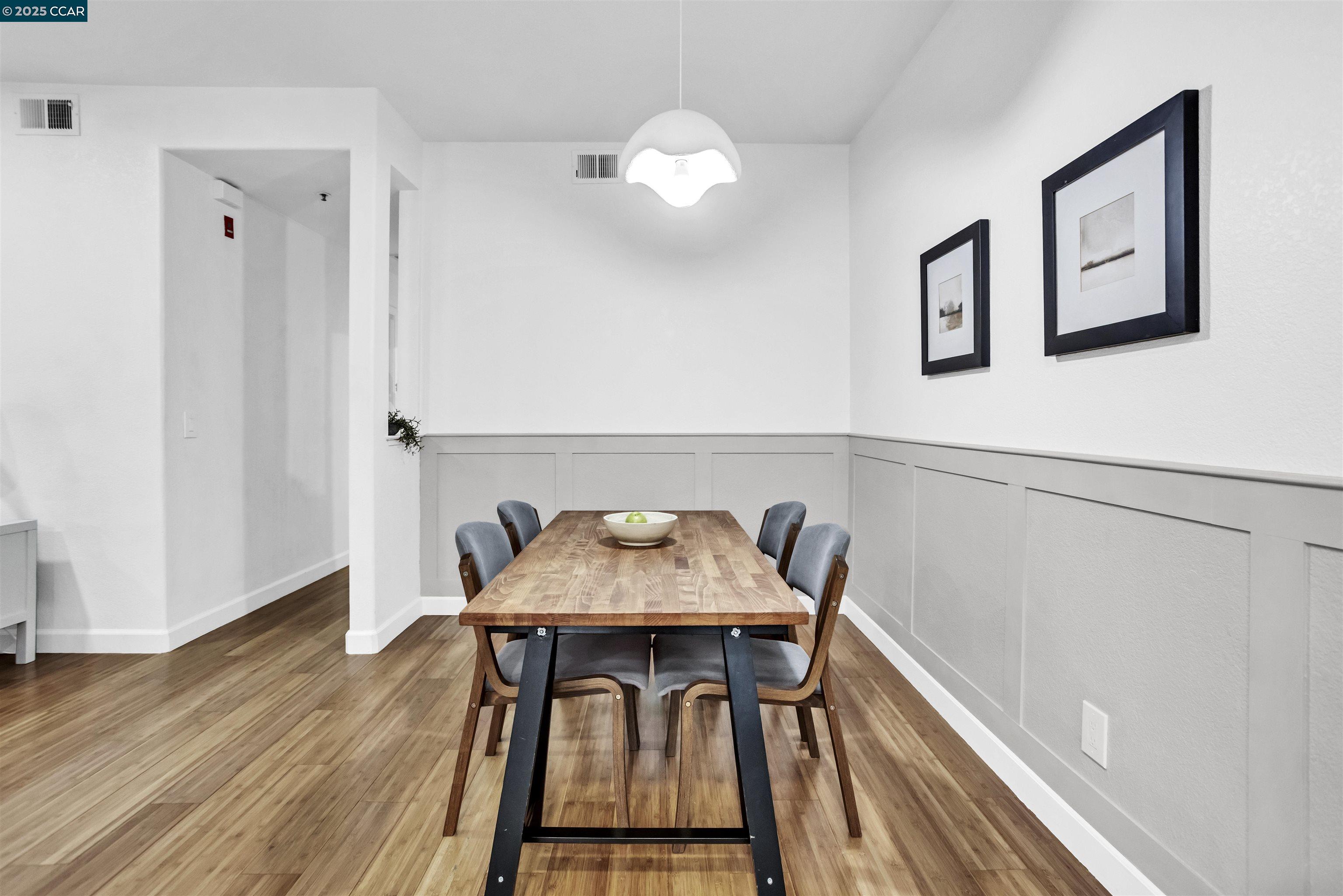 Detail Gallery Image 14 of 37 For 207 Dursey, Pinole,  CA 94564 - 2 Beds | 1 Baths