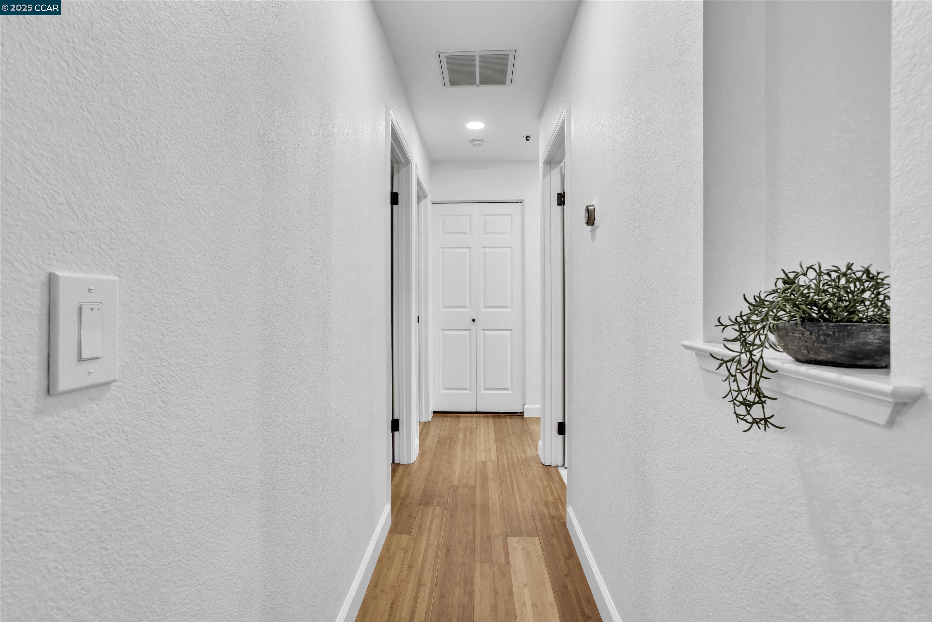 Detail Gallery Image 15 of 37 For 207 Dursey, Pinole,  CA 94564 - 2 Beds | 1 Baths