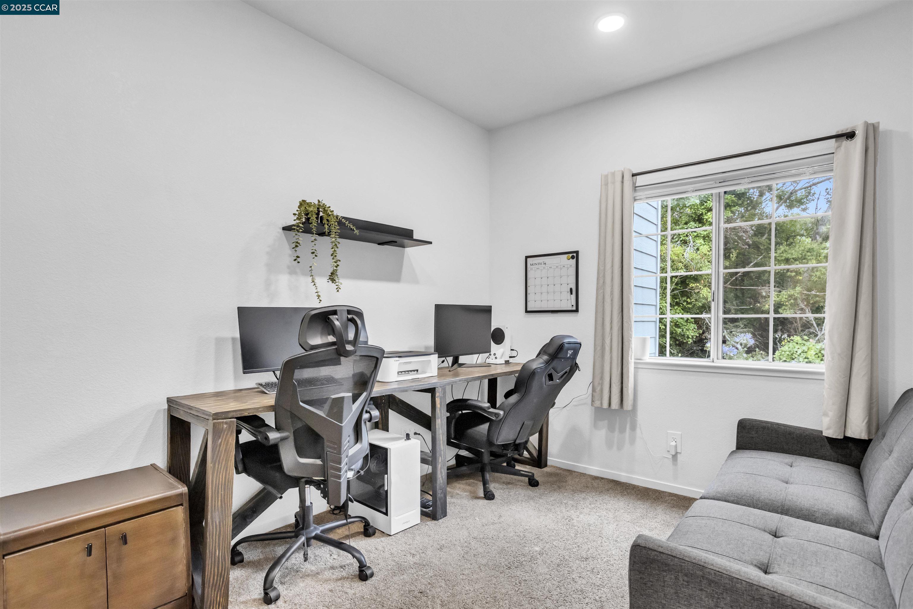 Detail Gallery Image 18 of 37 For 207 Dursey, Pinole,  CA 94564 - 2 Beds | 1 Baths