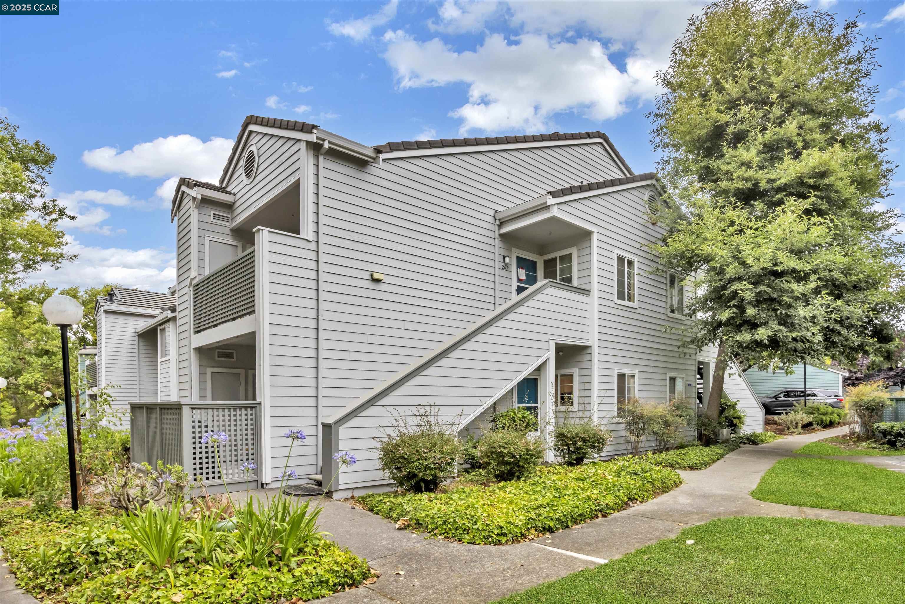 Detail Gallery Image 25 of 37 For 207 Dursey, Pinole,  CA 94564 - 2 Beds | 1 Baths