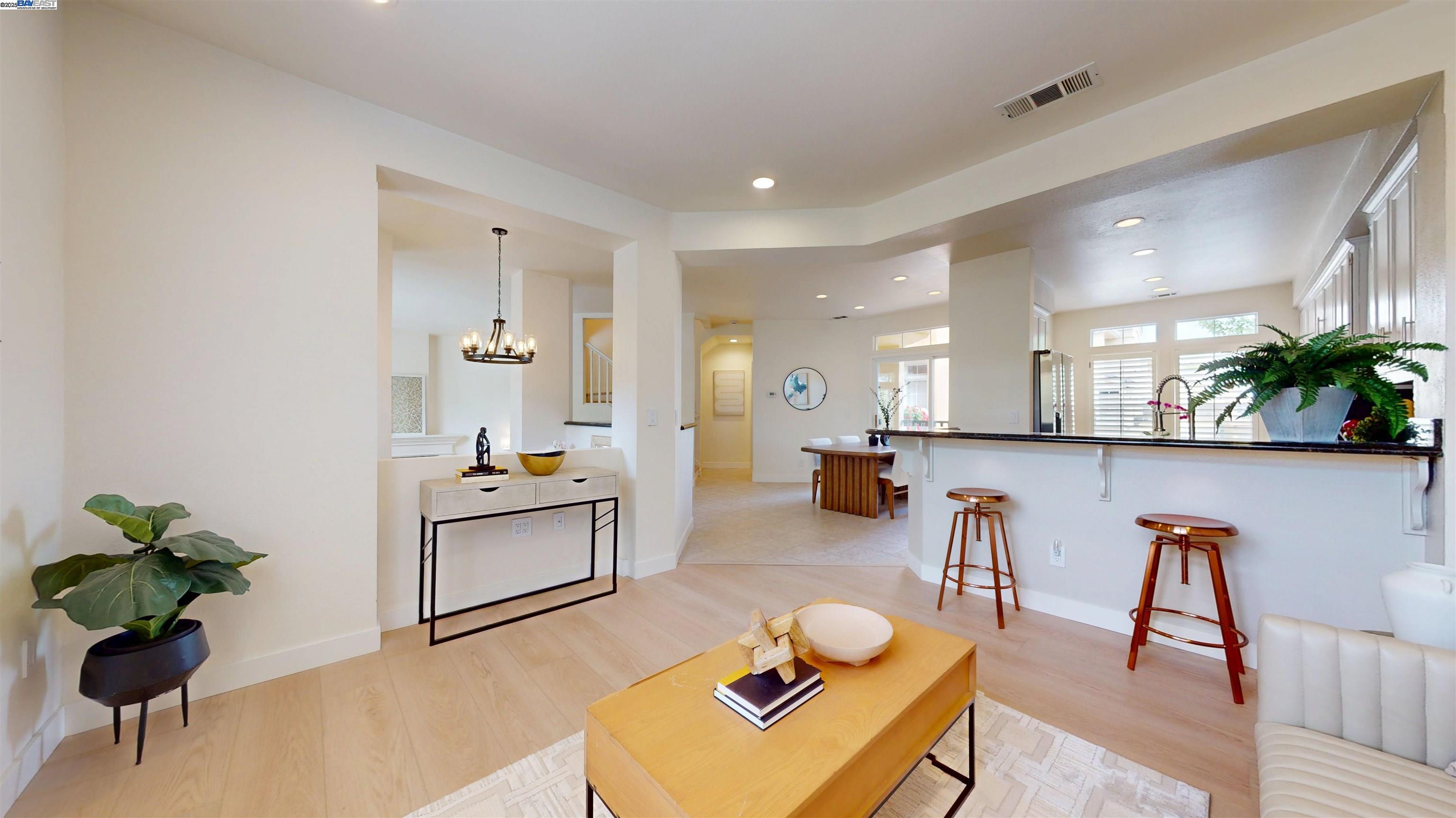 Photo #6: 41104824 Listing 
