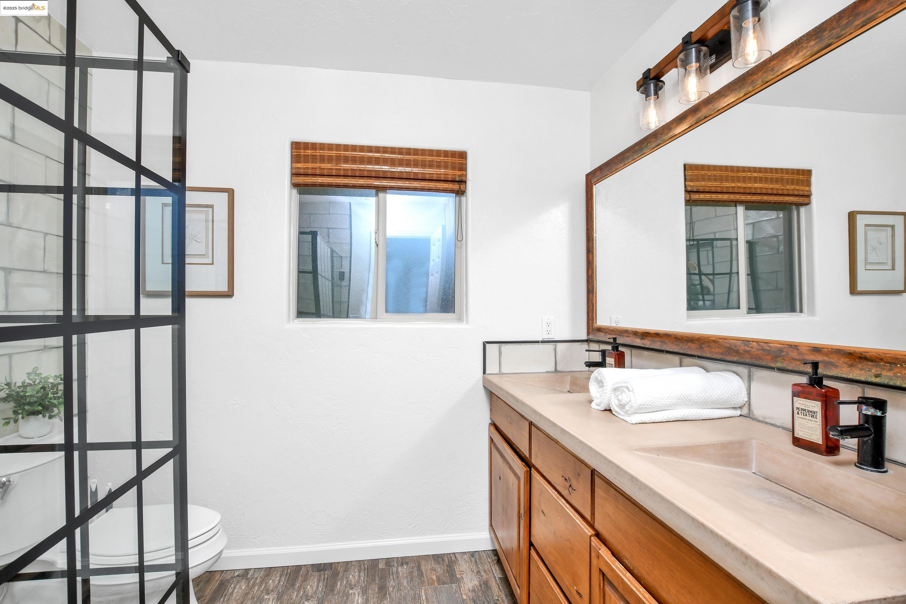 Detail Gallery Image 18 of 60 For 421 Lone Oak Ct, Brentwood,  CA 94513 - 4 Beds | 2 Baths