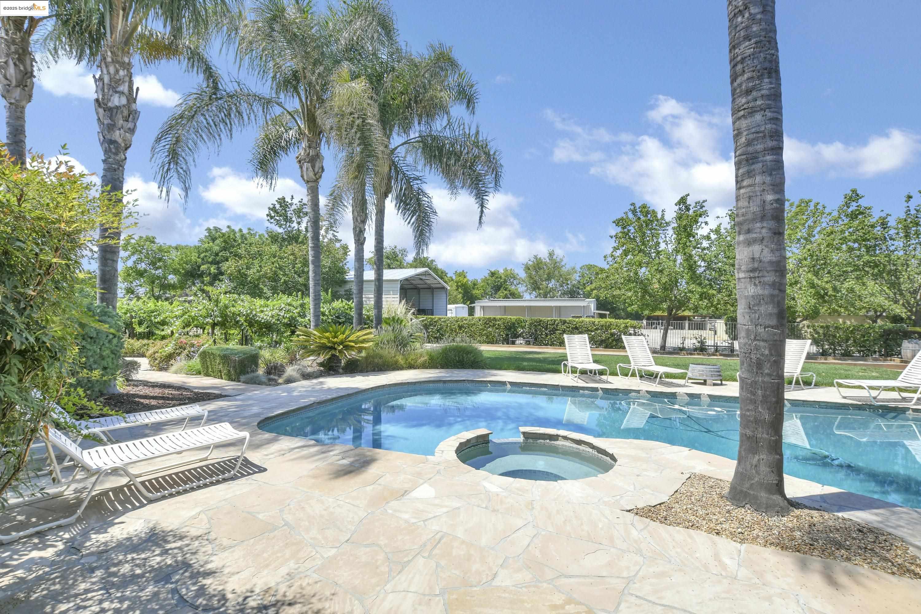 Detail Gallery Image 27 of 60 For 421 Lone Oak Ct, Brentwood,  CA 94513 - 4 Beds | 2 Baths