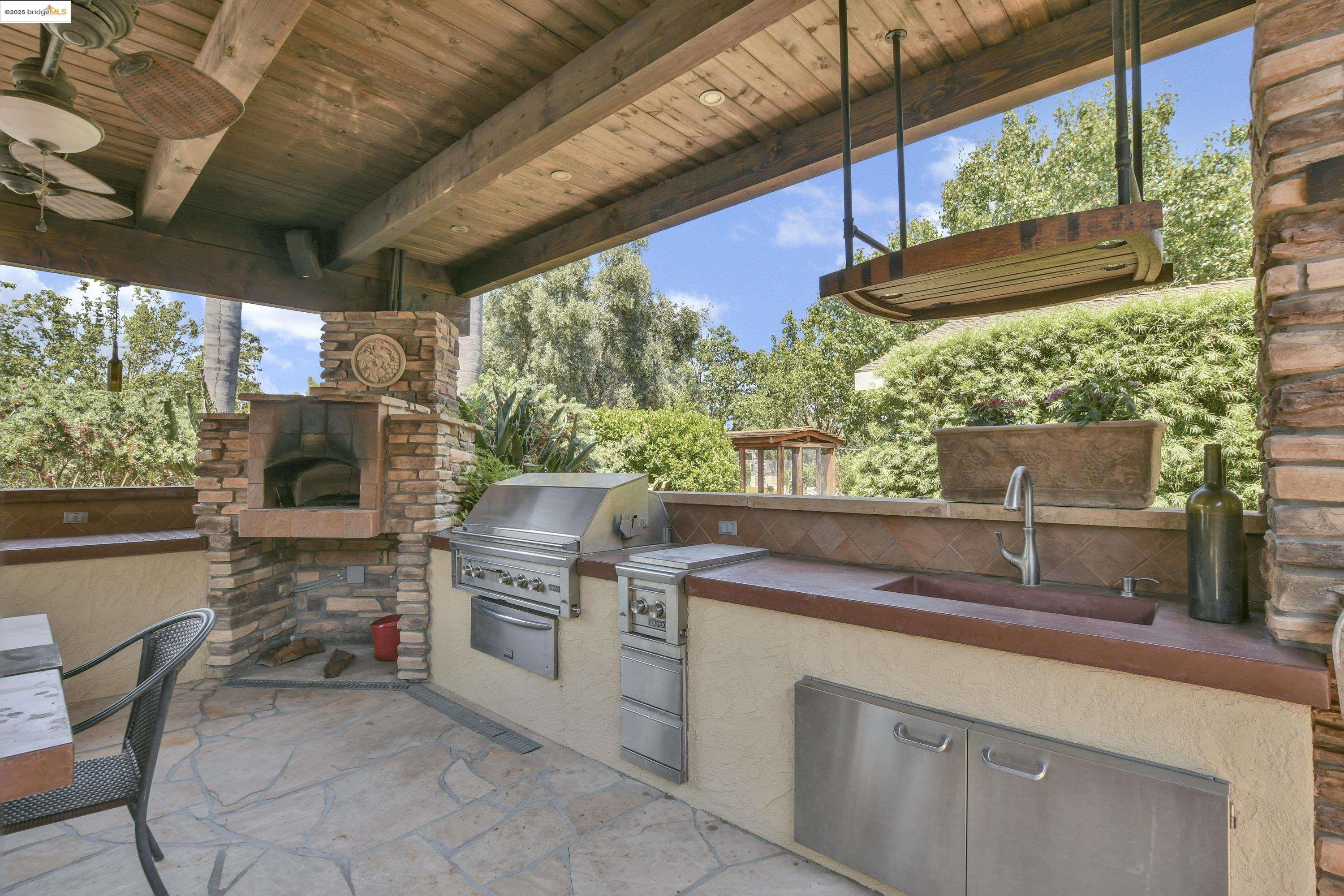 Detail Gallery Image 31 of 60 For 421 Lone Oak Ct, Brentwood,  CA 94513 - 4 Beds | 2 Baths