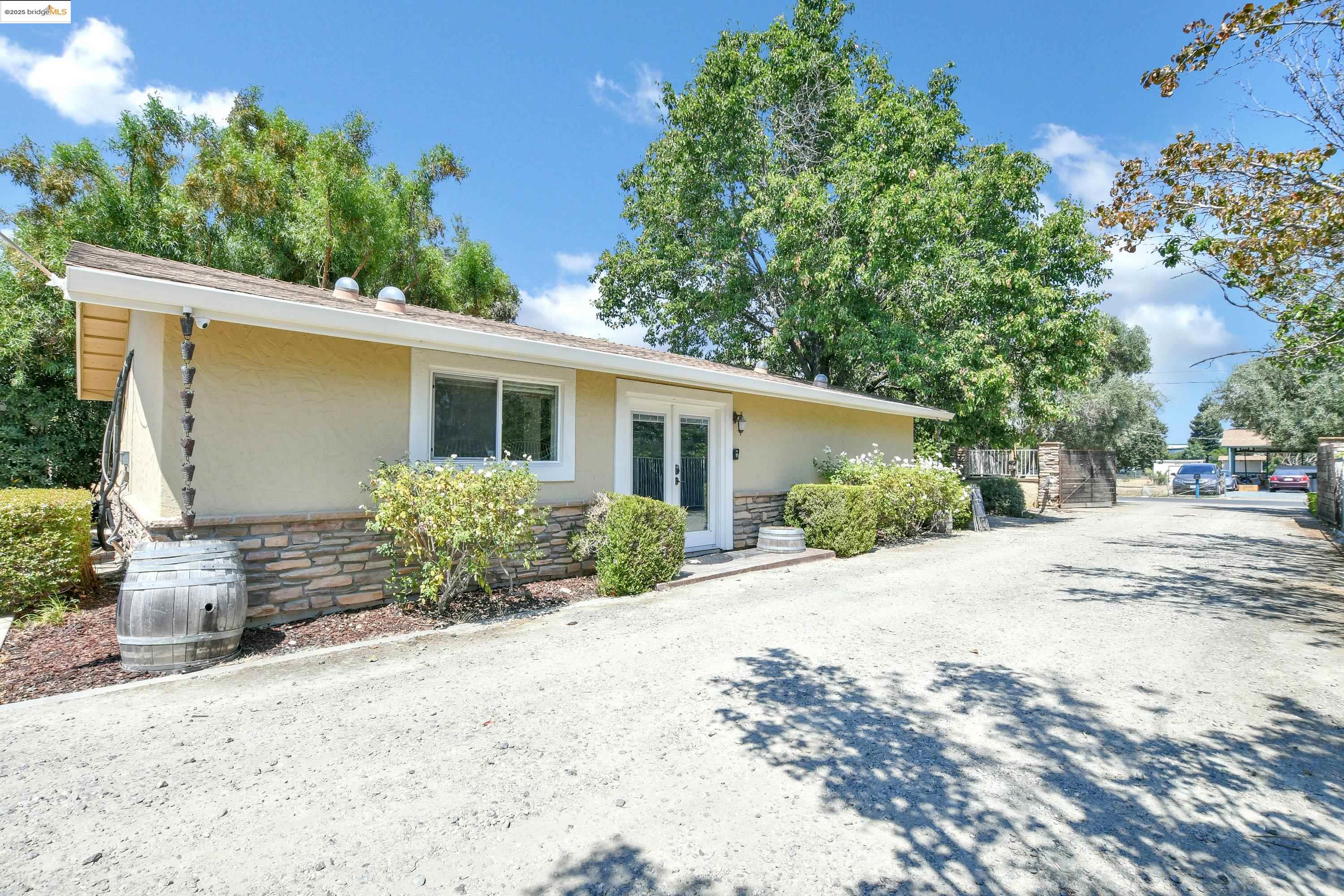 Detail Gallery Image 39 of 60 For 421 Lone Oak Ct, Brentwood,  CA 94513 - 4 Beds | 2 Baths