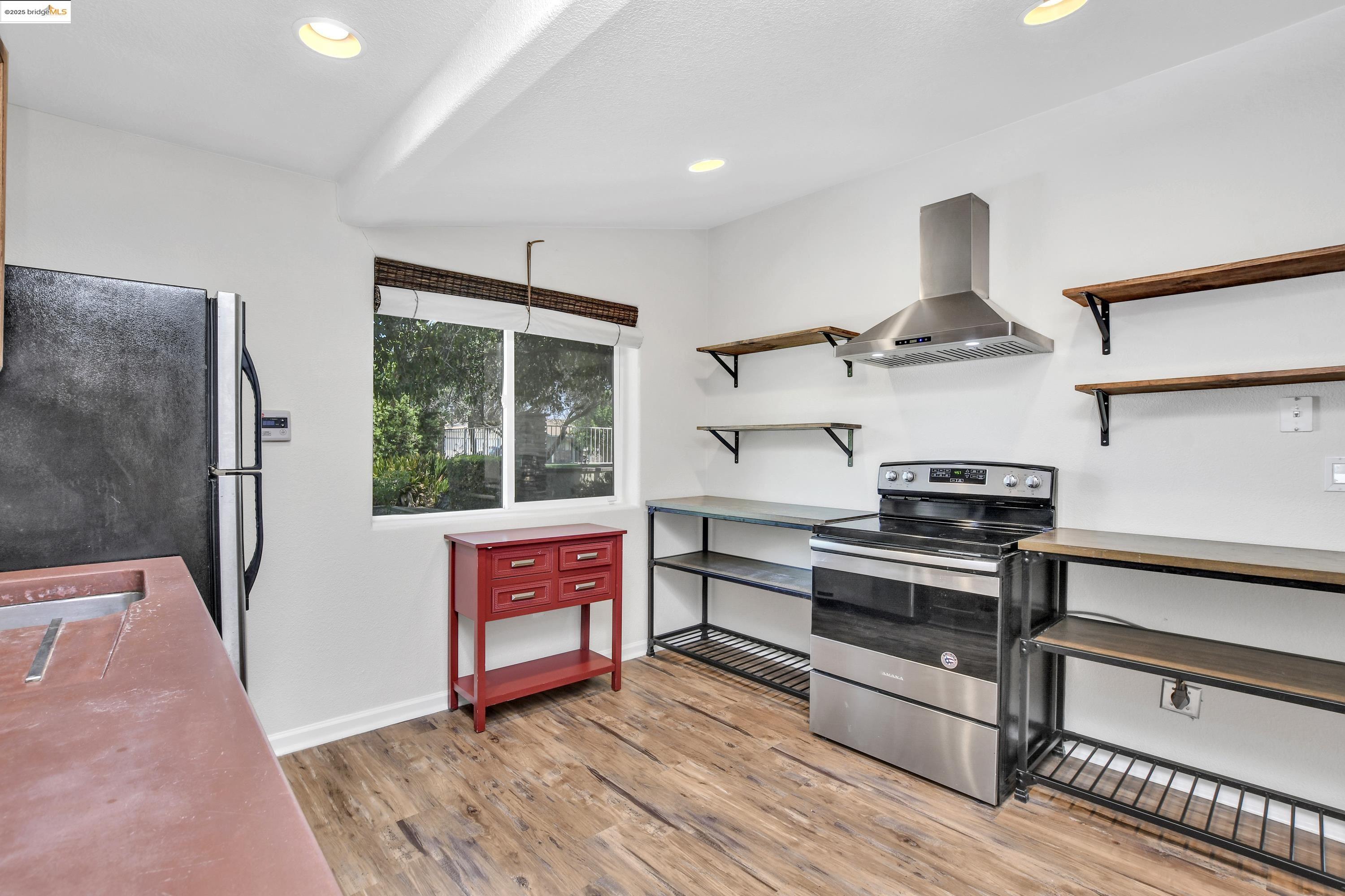 Detail Gallery Image 43 of 60 For 421 Lone Oak Ct, Brentwood,  CA 94513 - 4 Beds | 2 Baths