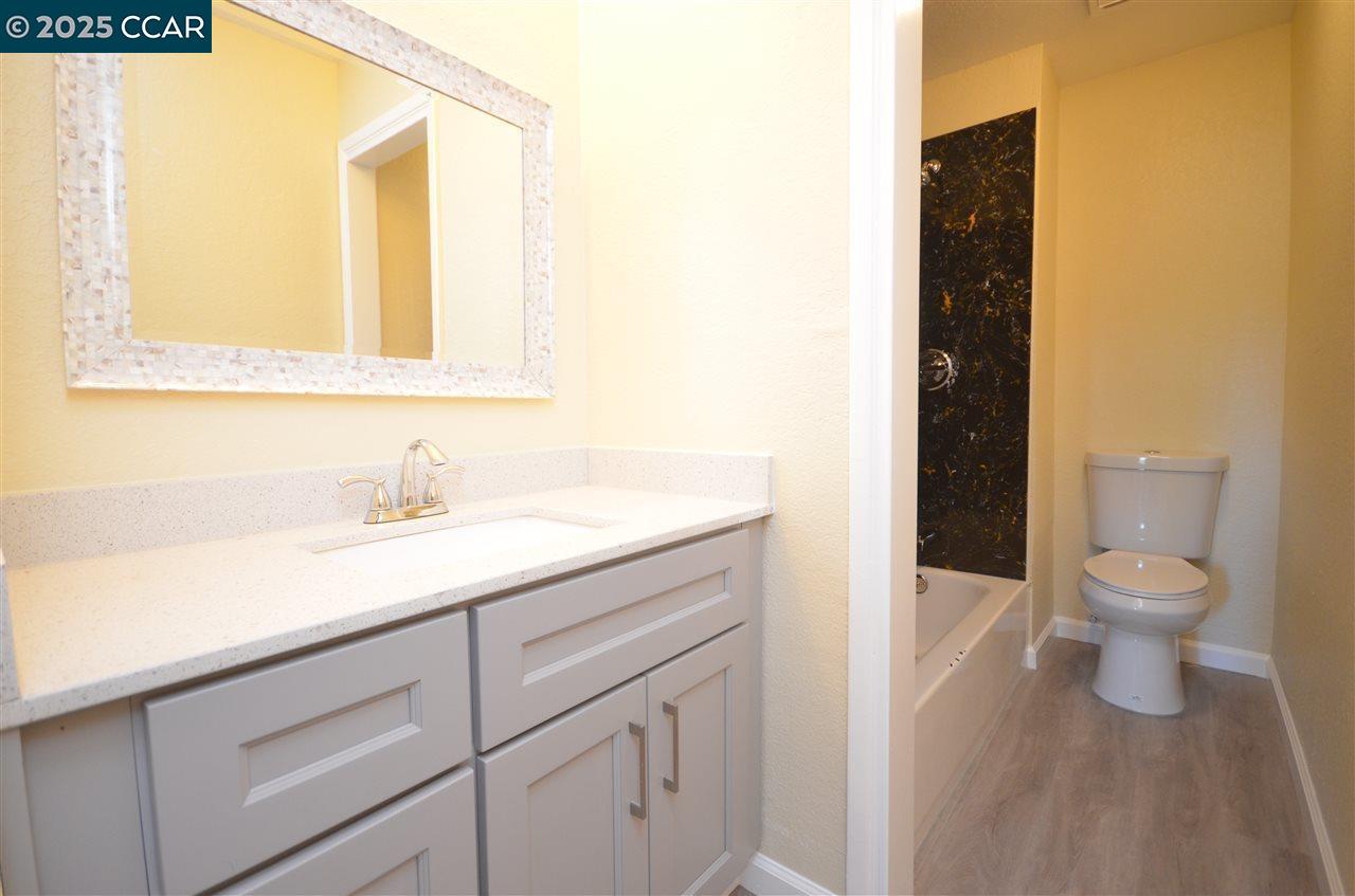 Detail Gallery Image 12 of 15 For 1391 Monument Blvd #11,  Concord,  CA 94520 - 2 Beds | 1/1 Baths