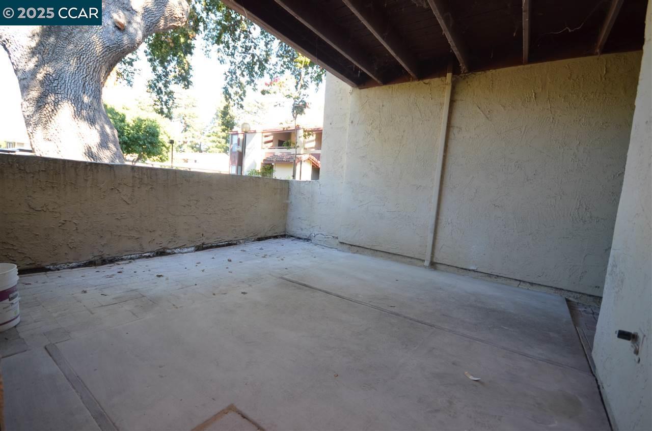 Detail Gallery Image 13 of 15 For 1391 Monument Blvd #11,  Concord,  CA 94520 - 2 Beds | 1/1 Baths