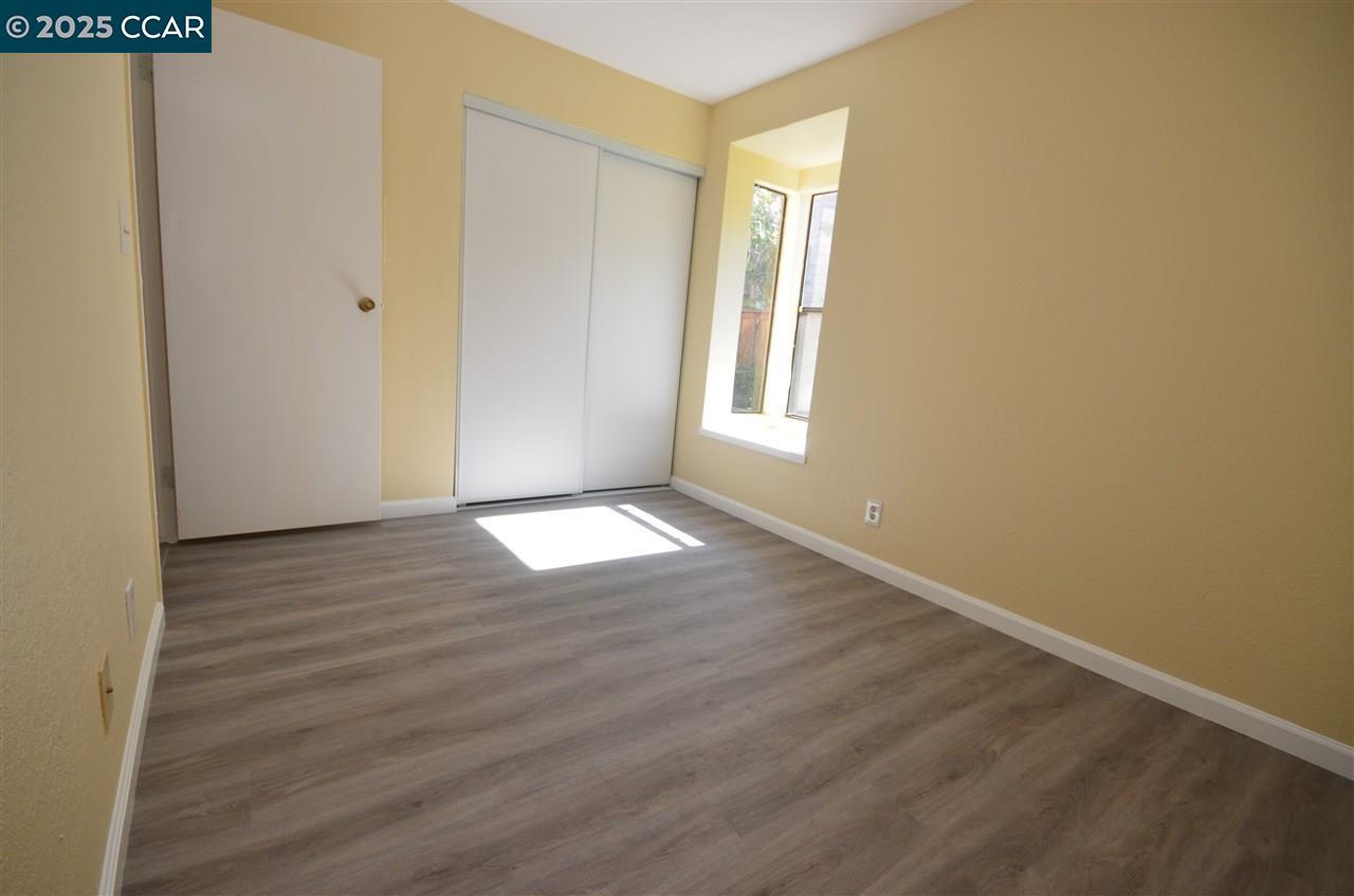 Detail Gallery Image 9 of 15 For 1391 Monument Blvd #11,  Concord,  CA 94520 - 2 Beds | 1/1 Baths