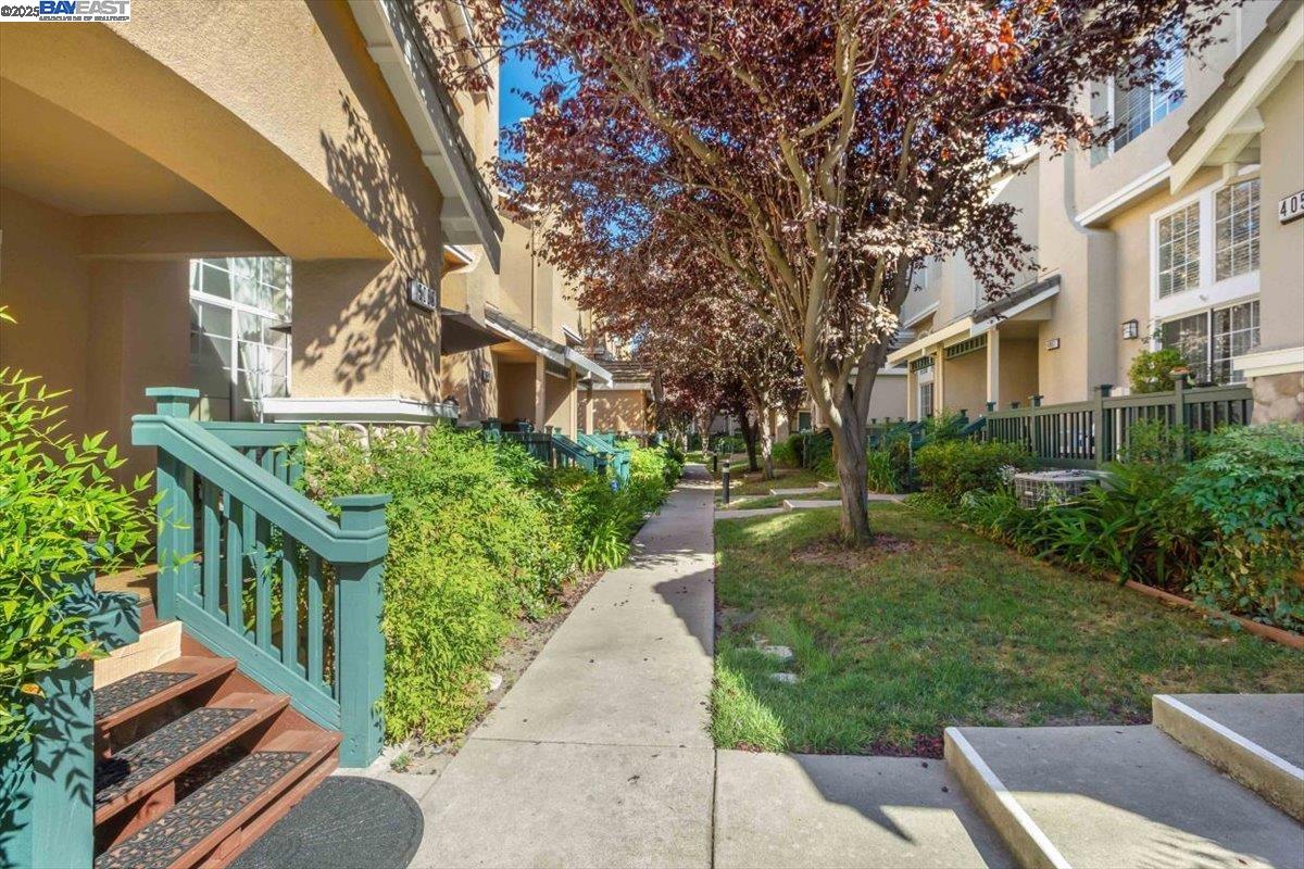 Detail Gallery Image 1 of 28 For 5006 Starling St, Danville,  CA 94506 - 3 Beds | 2/1 Baths
