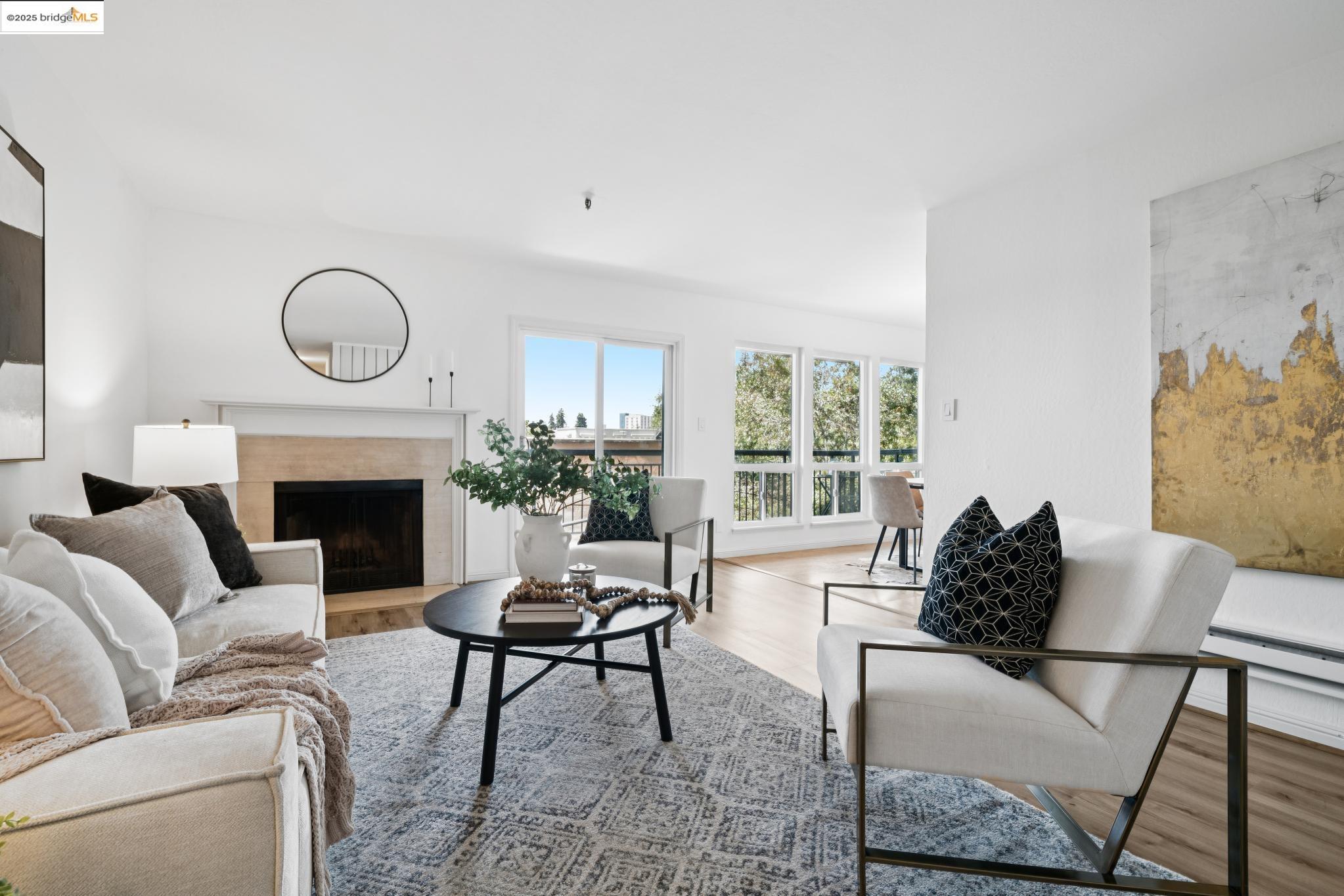 Photo #5: 41104828 Listing 