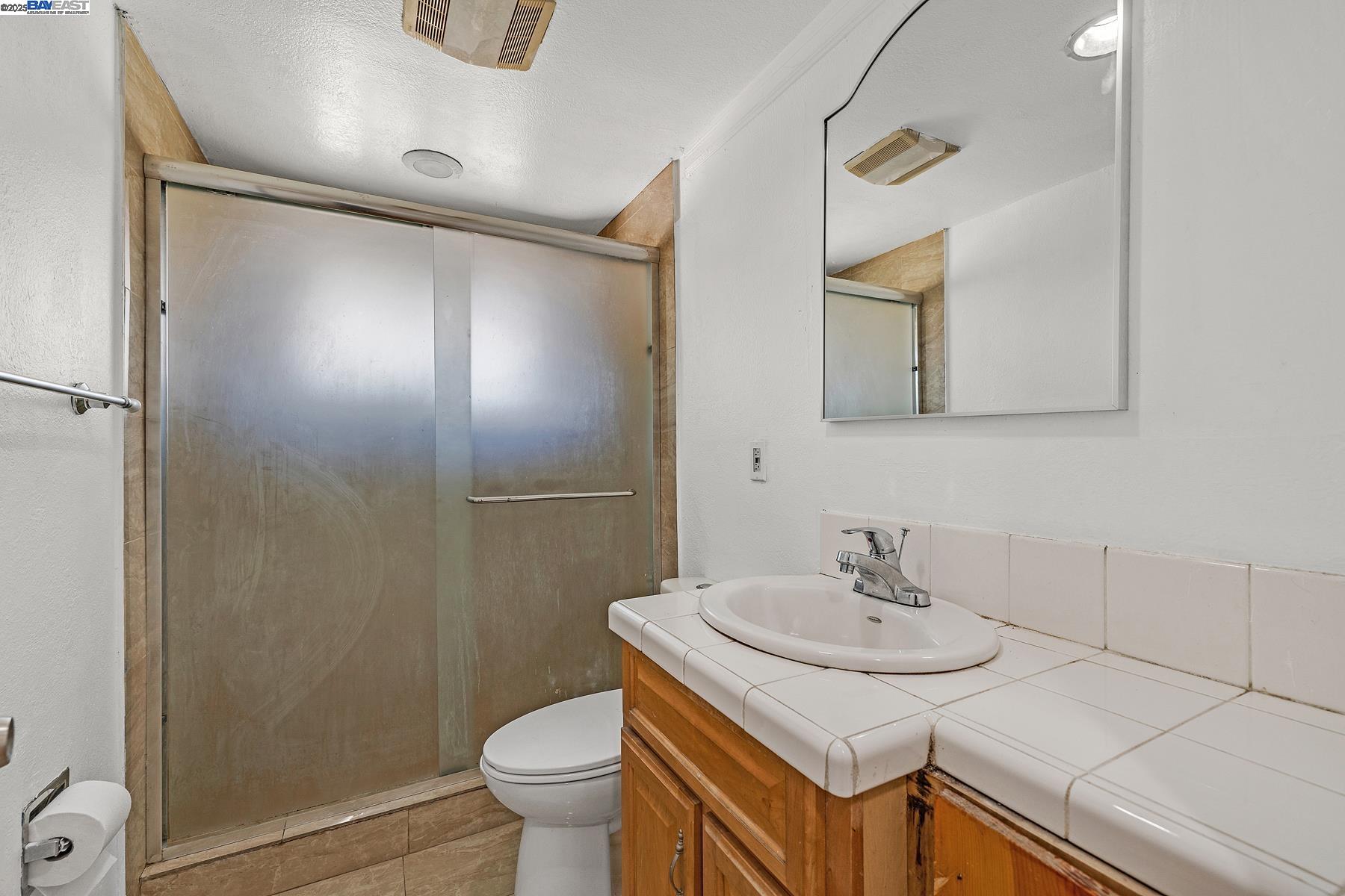 Detail Gallery Image 18 of 39 For 27629 Pompano Ave, Hayward,  CA 94544 - 3 Beds | 2 Baths