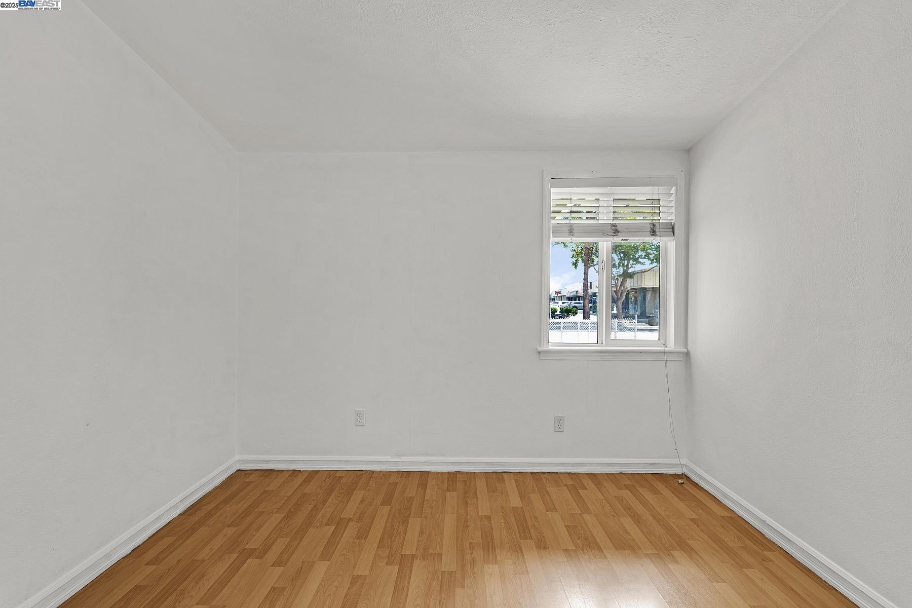 Detail Gallery Image 20 of 39 For 27629 Pompano Ave, Hayward,  CA 94544 - 3 Beds | 2 Baths