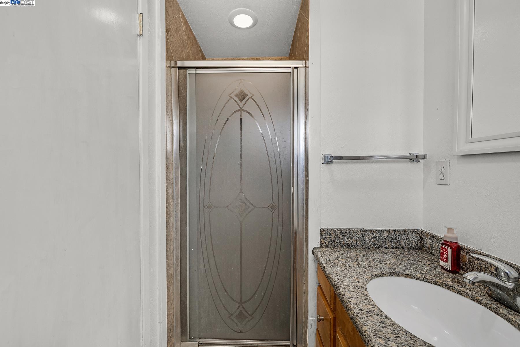 Detail Gallery Image 24 of 39 For 27629 Pompano Ave, Hayward,  CA 94544 - 3 Beds | 2 Baths