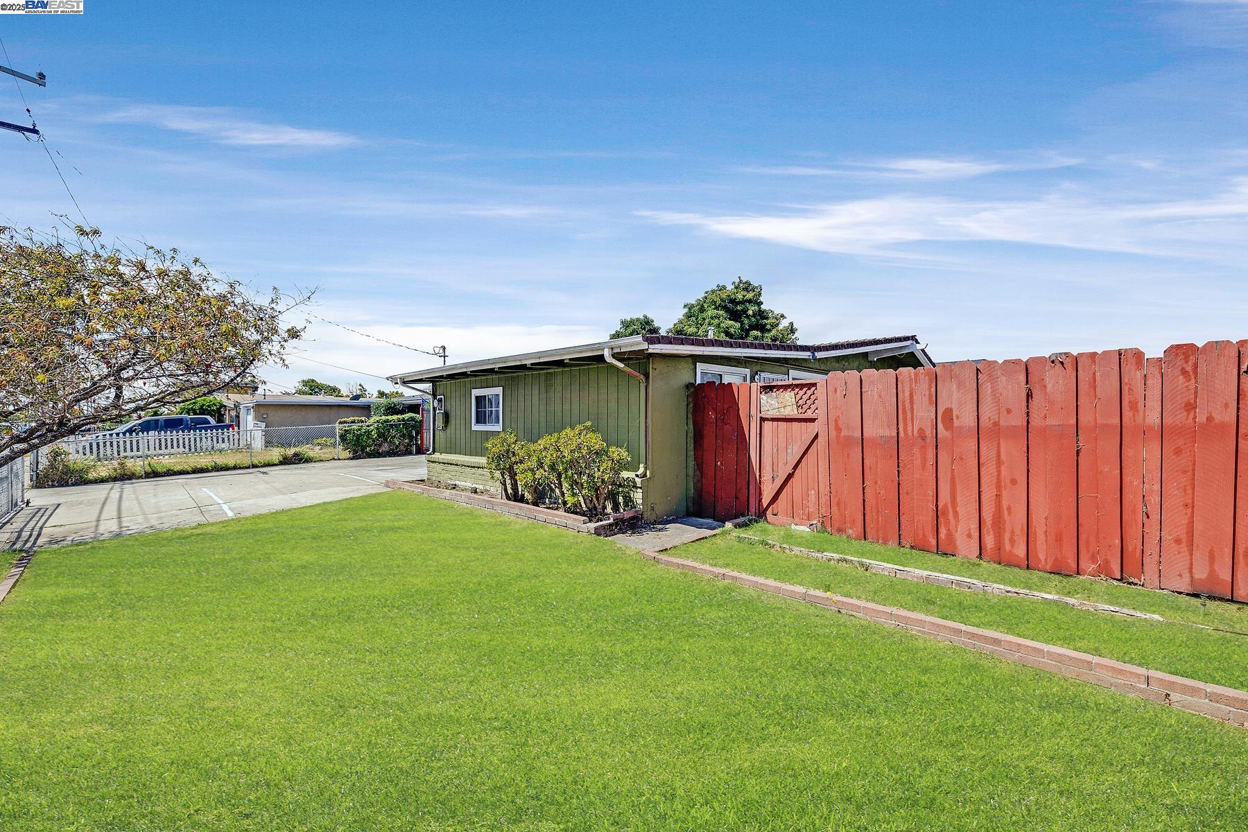 Detail Gallery Image 33 of 39 For 27629 Pompano Ave, Hayward,  CA 94544 - 3 Beds | 2 Baths