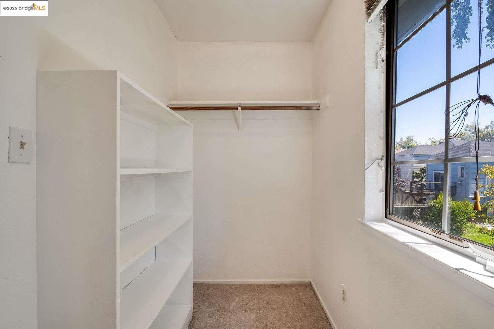 Detail Gallery Image 16 of 29 For 1486 Adeline St, Oakland,  CA 94607 - 3 Beds | 2/1 Baths