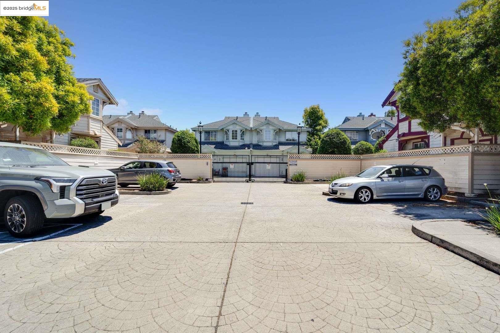 Detail Gallery Image 28 of 29 For 1486 Adeline St, Oakland,  CA 94607 - 3 Beds | 2/1 Baths