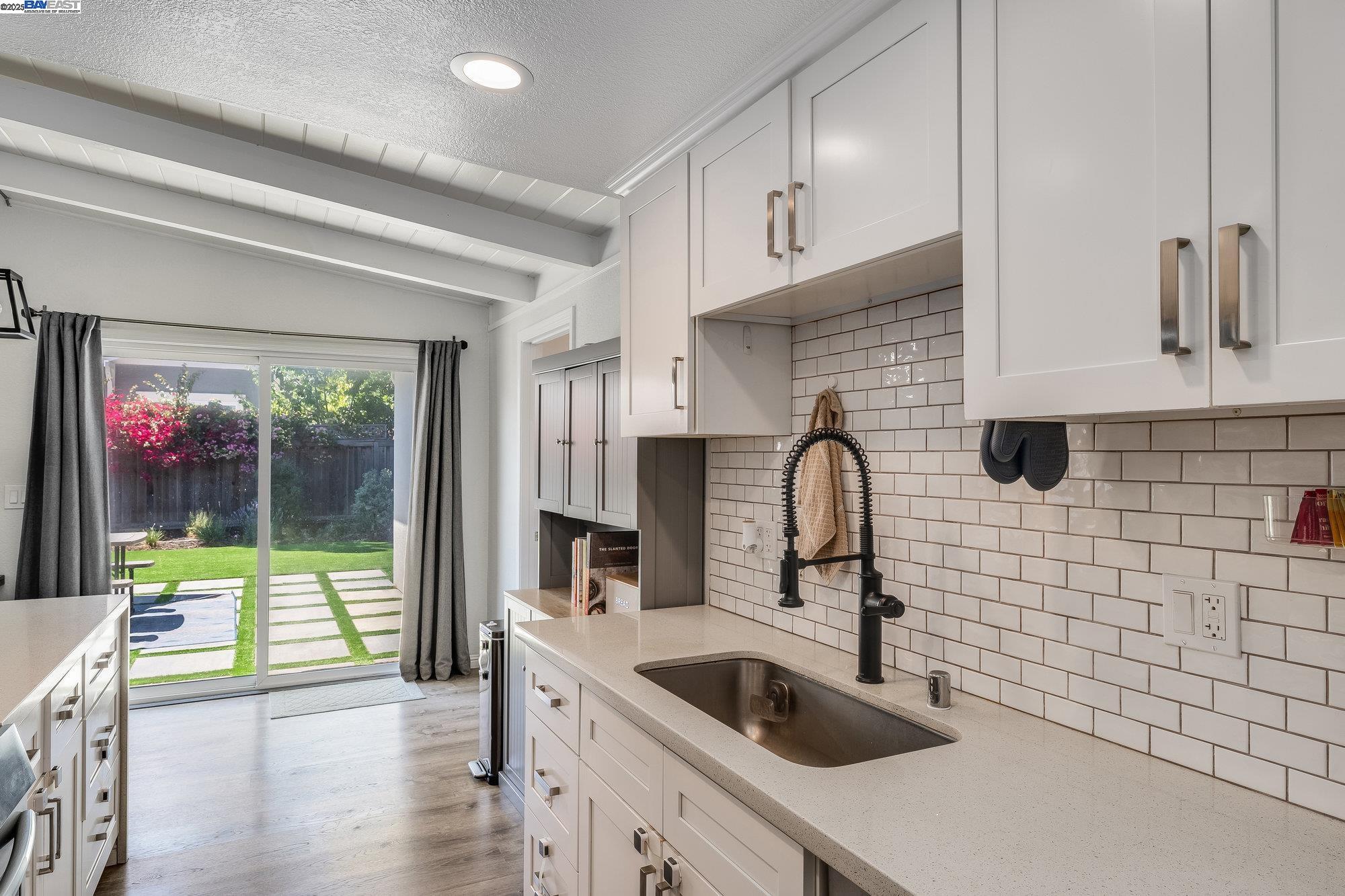 Detail Gallery Image 13 of 34 For 4453 Porter St, Fremont,  CA 94538 - 3 Beds | 2 Baths