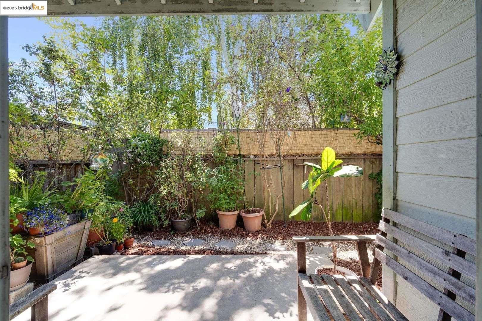 Detail Gallery Image 25 of 29 For 1486 Adeline St, Oakland,  CA 94607 - 3 Beds | 2/1 Baths