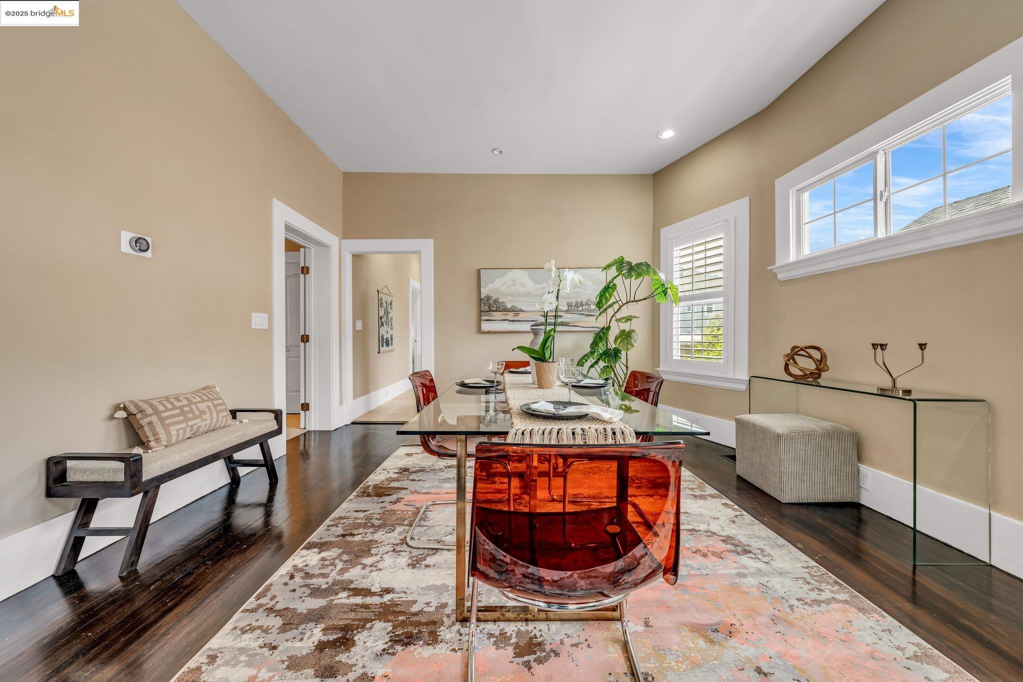 Detail Gallery Image 15 of 60 For 953 34th St, Oakland,  CA 94608 - 3 Beds | 2/1 Baths