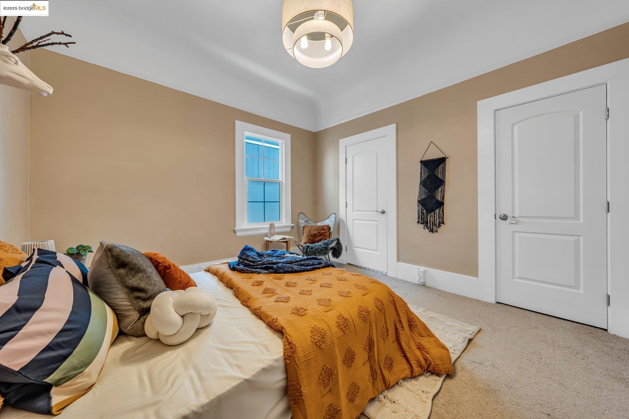Detail Gallery Image 20 of 60 For 953 34th St, Oakland,  CA 94608 - 3 Beds | 2/1 Baths