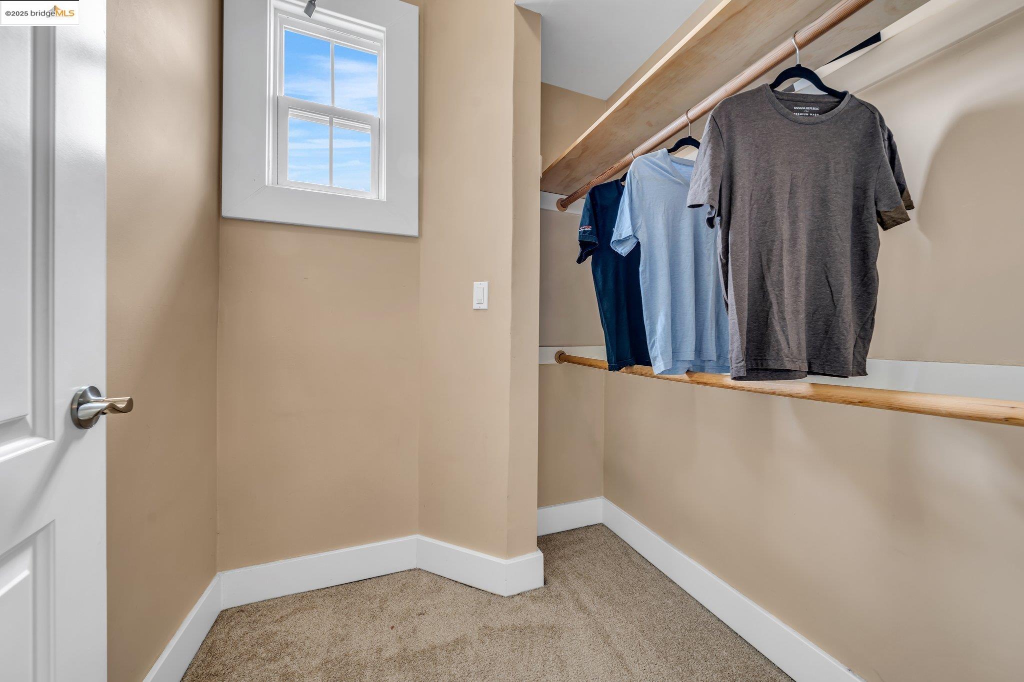 Detail Gallery Image 35 of 60 For 953 34th St, Oakland,  CA 94608 - 3 Beds | 2/1 Baths