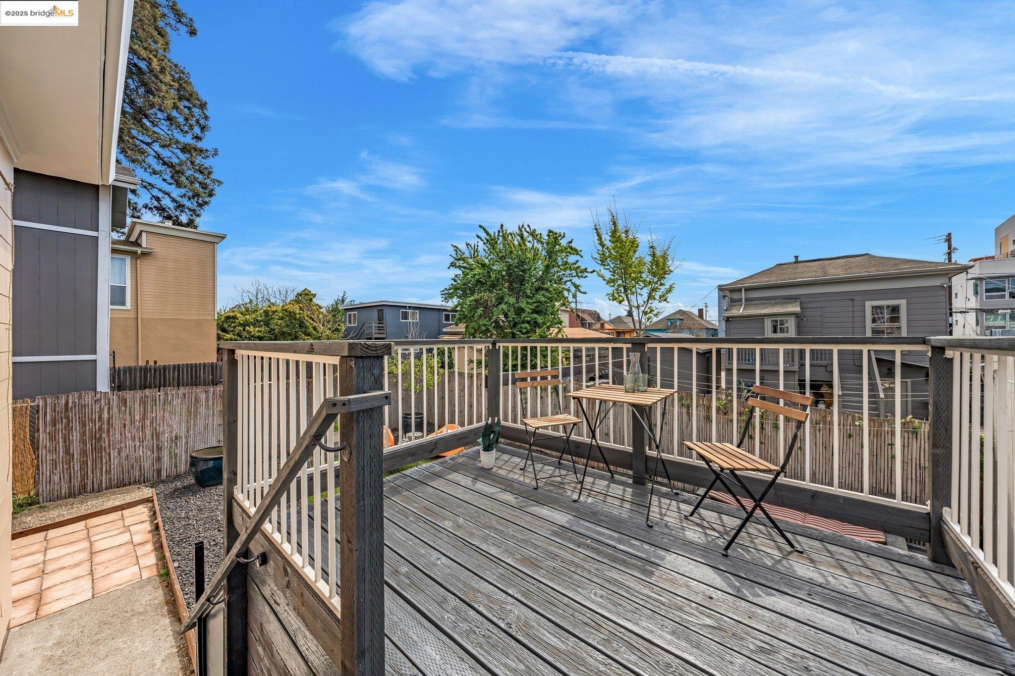 Detail Gallery Image 37 of 60 For 953 34th St, Oakland,  CA 94608 - 3 Beds | 2/1 Baths