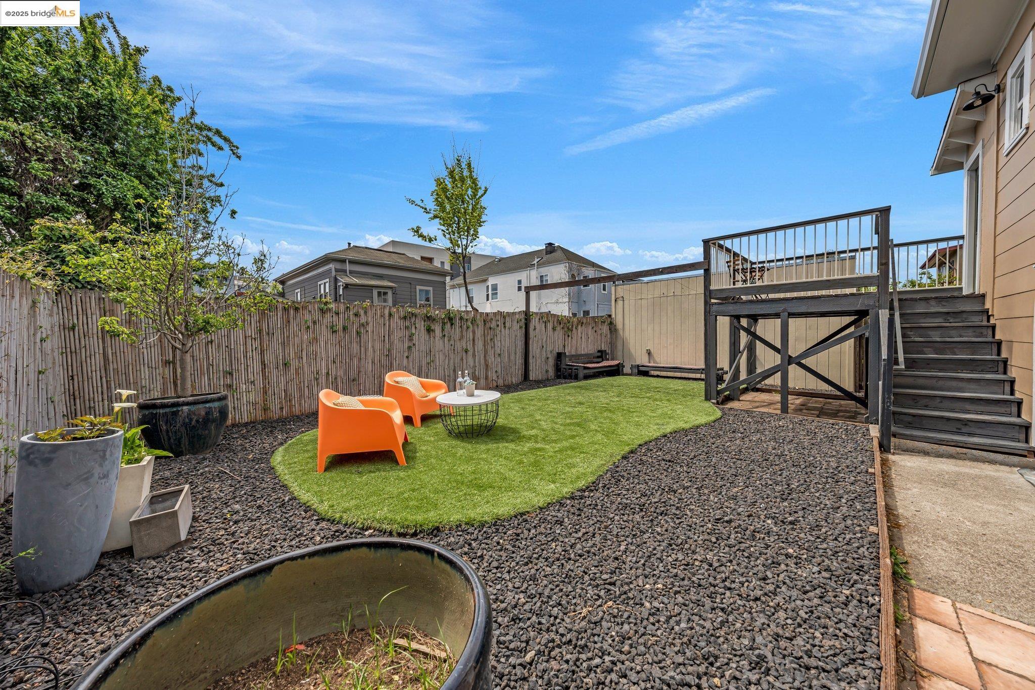 Detail Gallery Image 38 of 60 For 953 34th St, Oakland,  CA 94608 - 3 Beds | 2/1 Baths