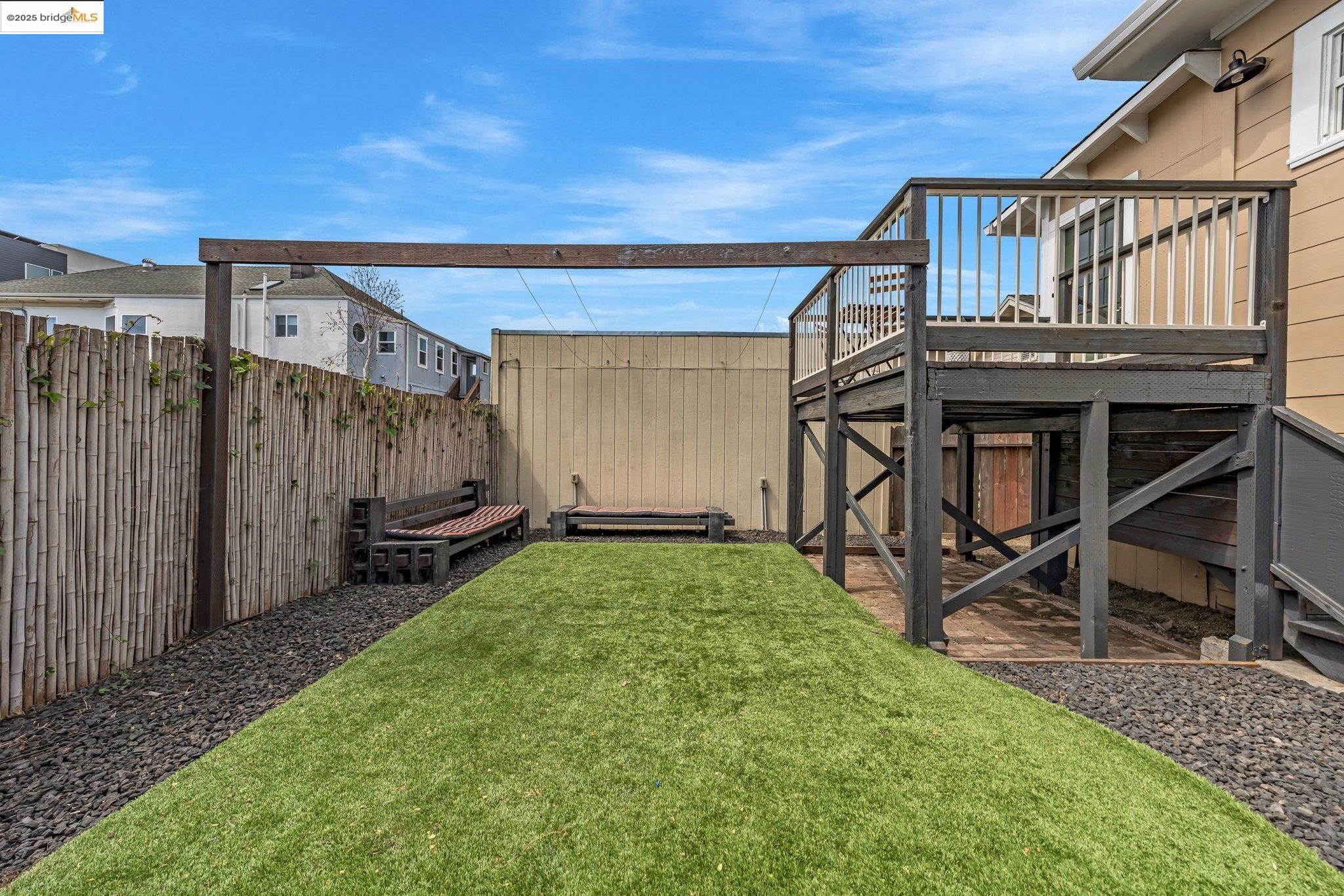 Detail Gallery Image 39 of 60 For 953 34th St, Oakland,  CA 94608 - 3 Beds | 2/1 Baths