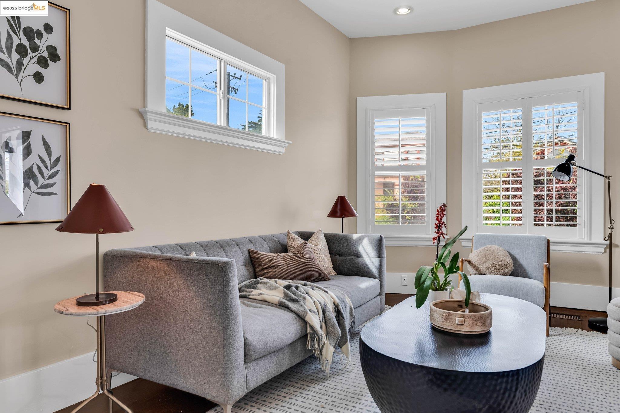 Detail Gallery Image 46 of 60 For 953 34th St, Oakland,  CA 94608 - 3 Beds | 2/1 Baths