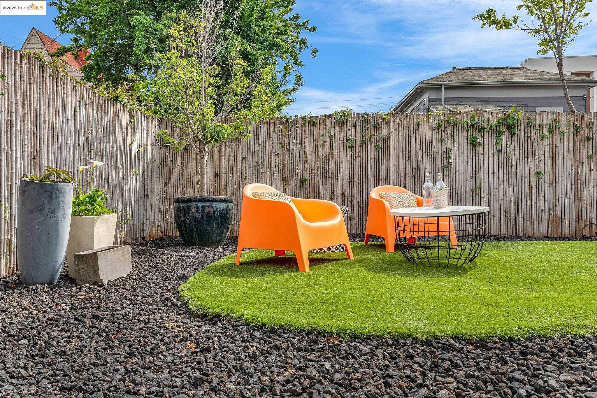 Detail Gallery Image 58 of 60 For 953 34th St, Oakland,  CA 94608 - 3 Beds | 2/1 Baths