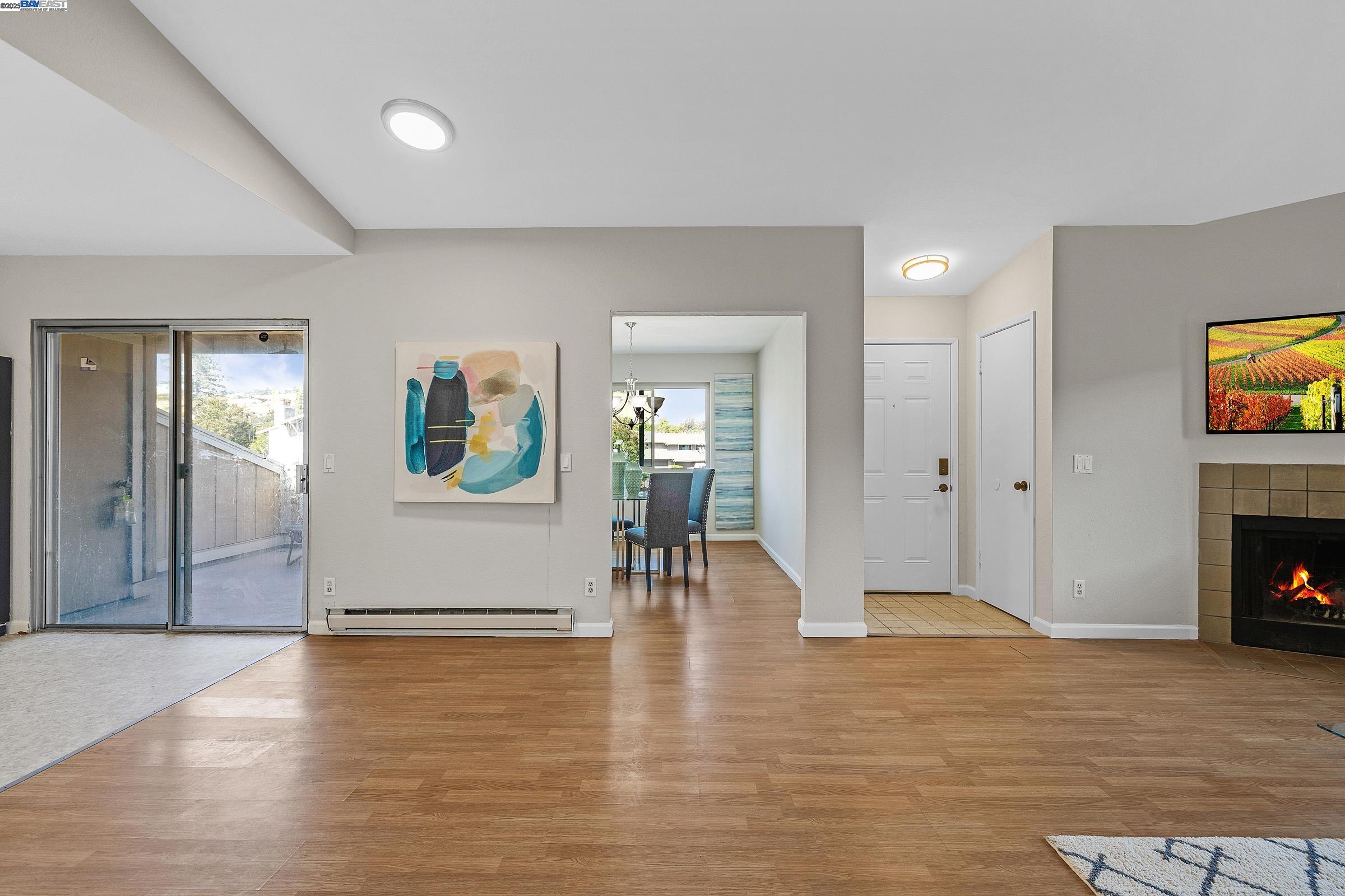 Detail Gallery Image 14 of 37 For 28325 Winn Ct #2,  Hayward,  CA 94544 - 2 Beds | 1 Baths