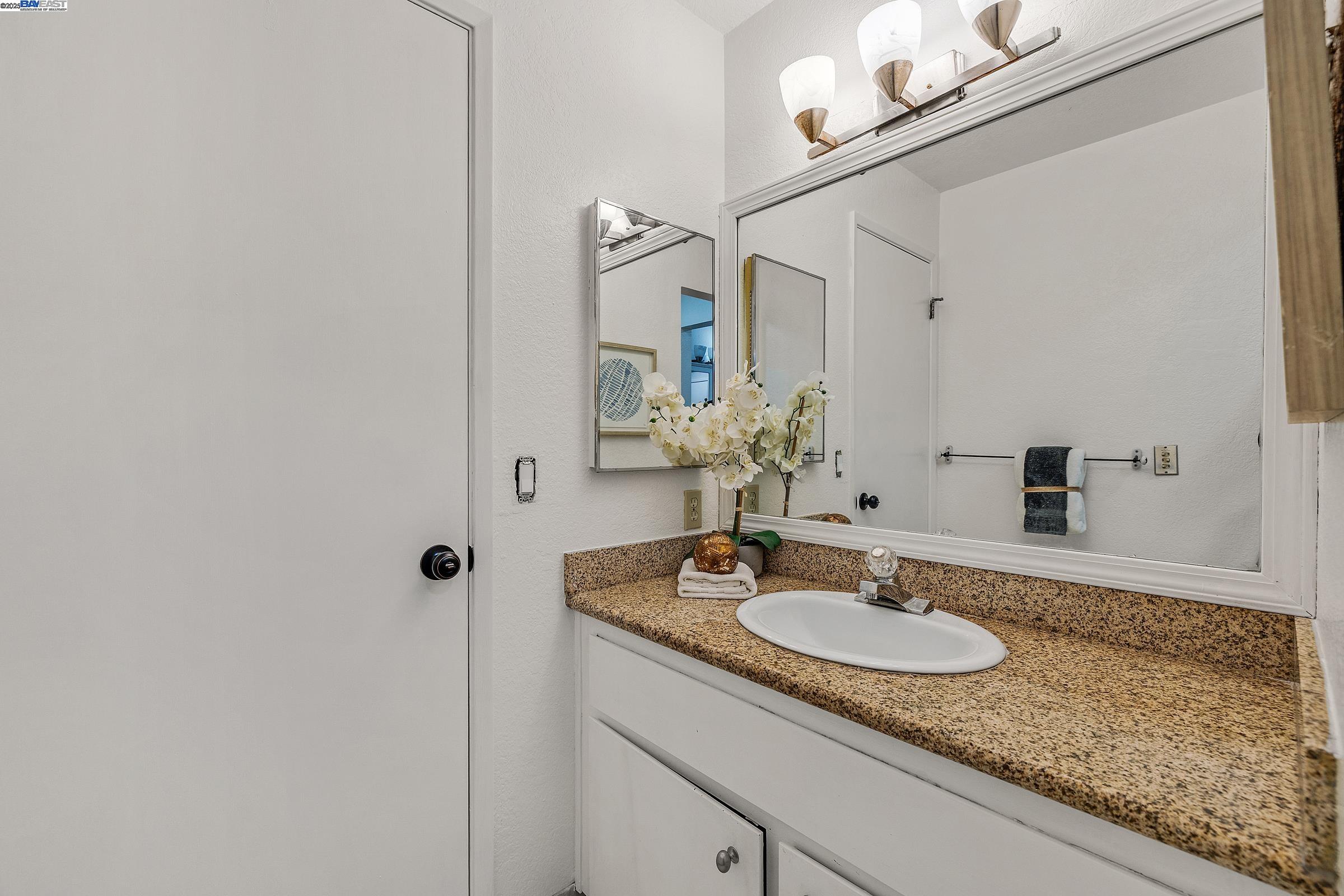 Detail Gallery Image 21 of 37 For 28325 Winn Ct #2,  Hayward,  CA 94544 - 2 Beds | 1 Baths