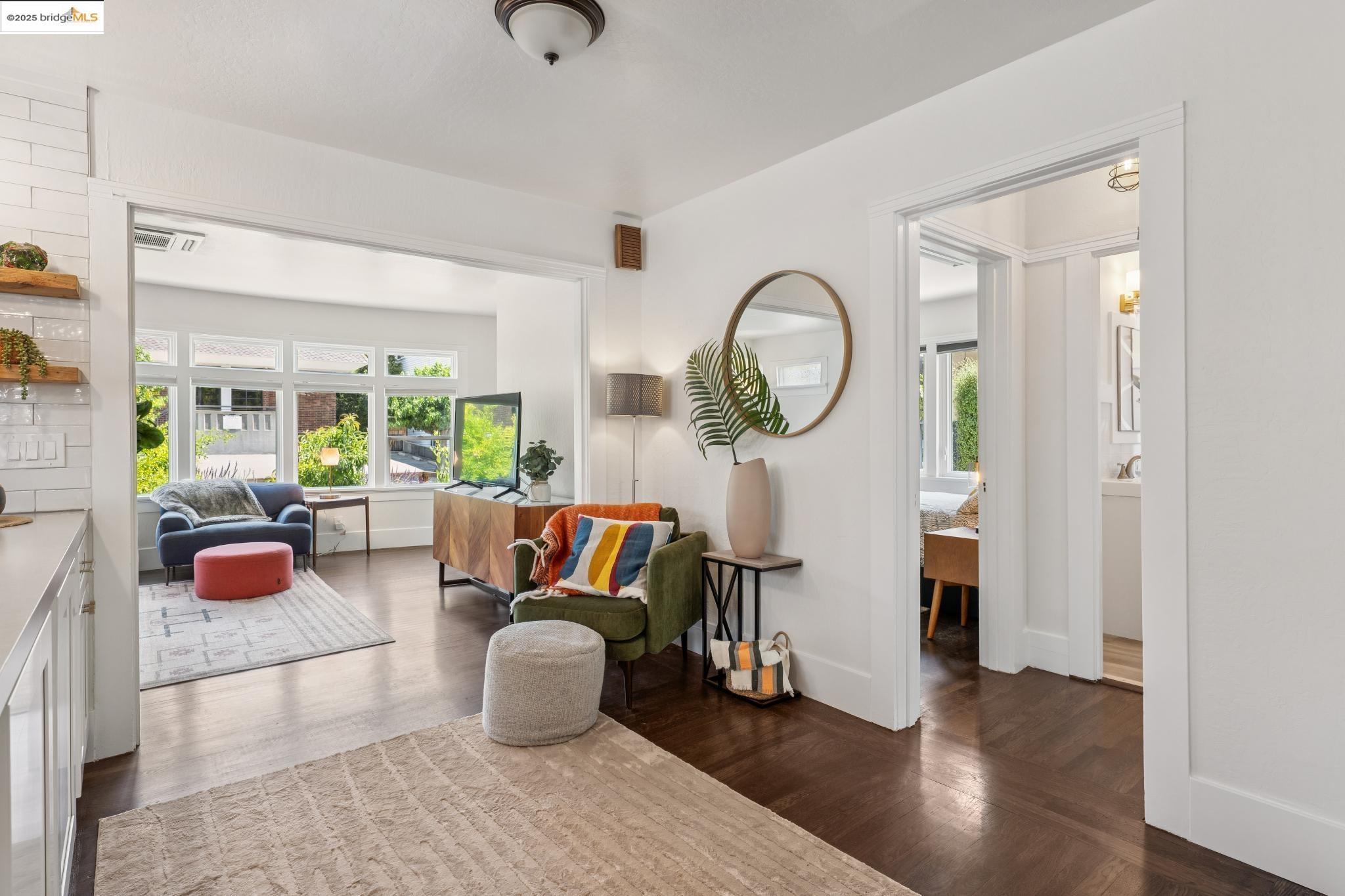 Detail Gallery Image 12 of 36 For 1120 Pine St, Martinez,  CA 94553 - 2 Beds | 1 Baths