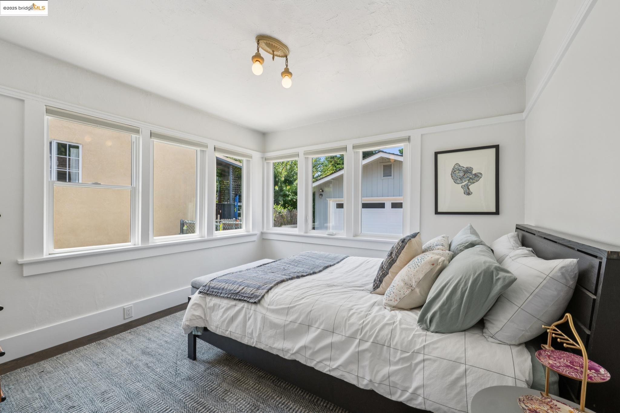 Detail Gallery Image 20 of 36 For 1120 Pine St, Martinez,  CA 94553 - 2 Beds | 1 Baths
