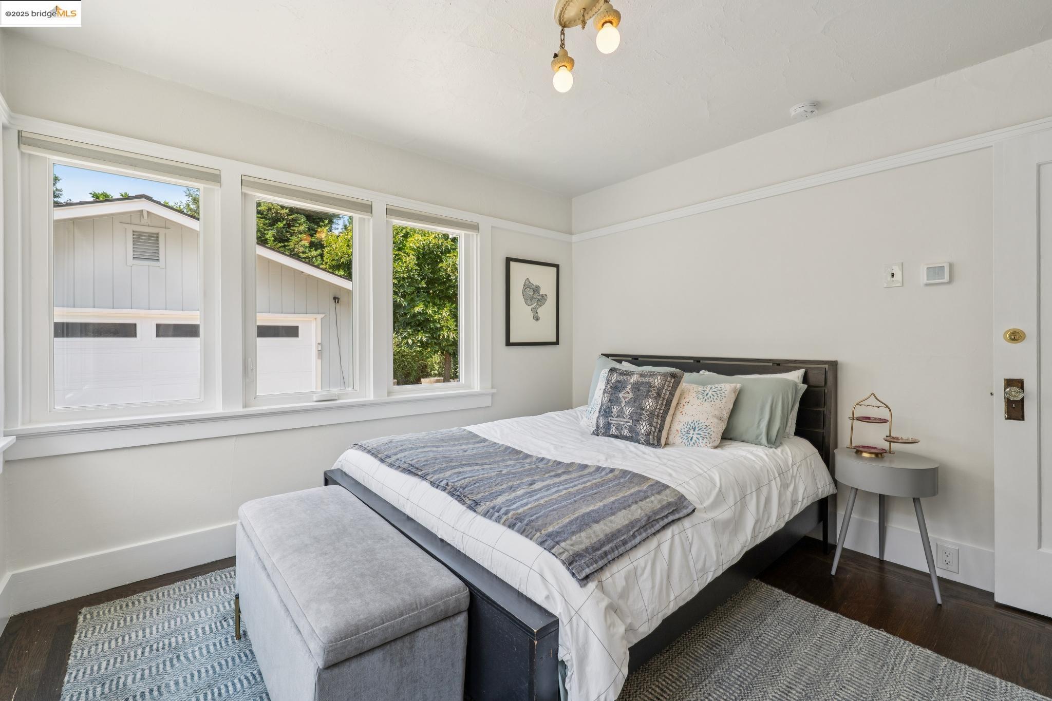 Detail Gallery Image 21 of 36 For 1120 Pine St, Martinez,  CA 94553 - 2 Beds | 1 Baths