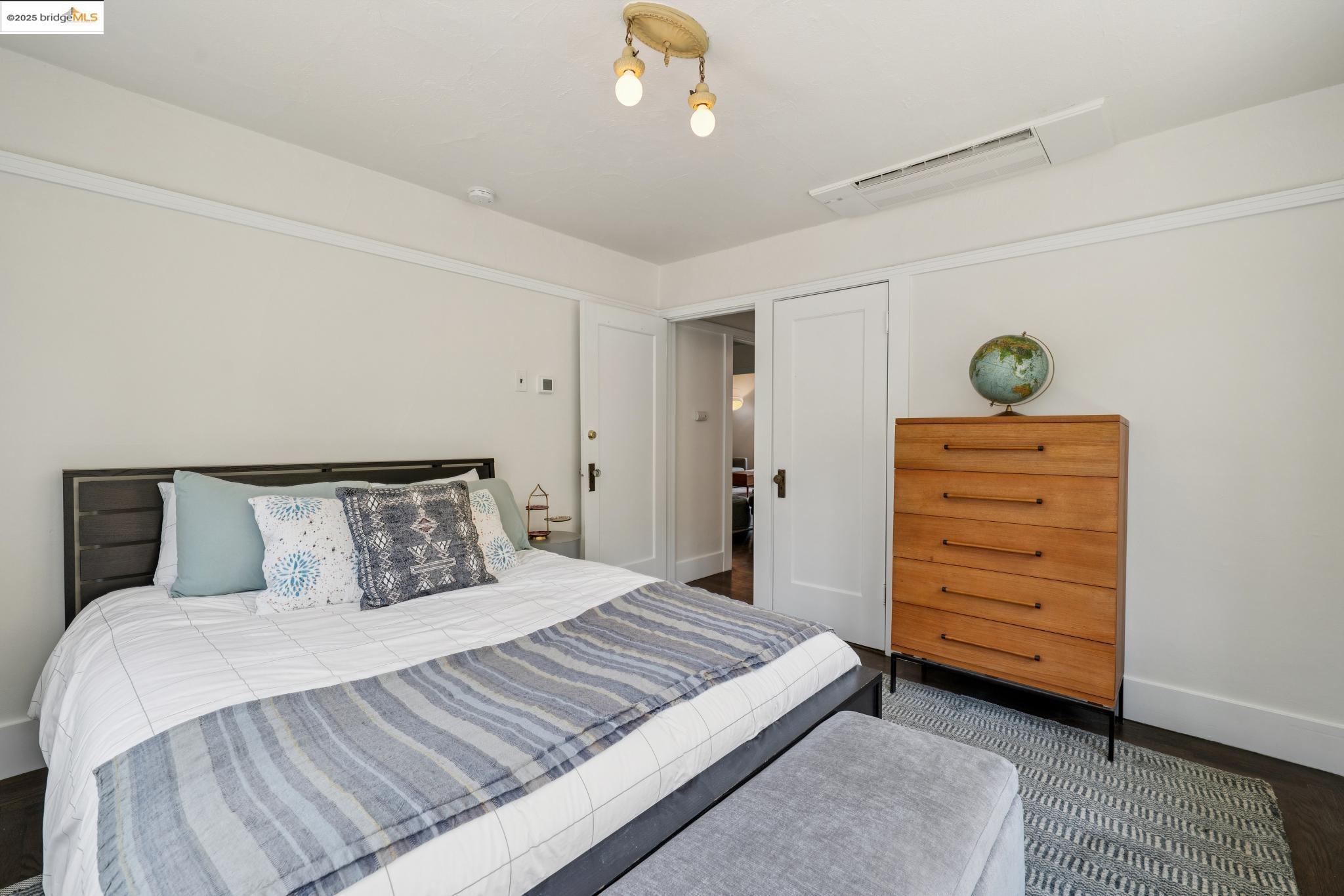 Detail Gallery Image 22 of 36 For 1120 Pine St, Martinez,  CA 94553 - 2 Beds | 1 Baths