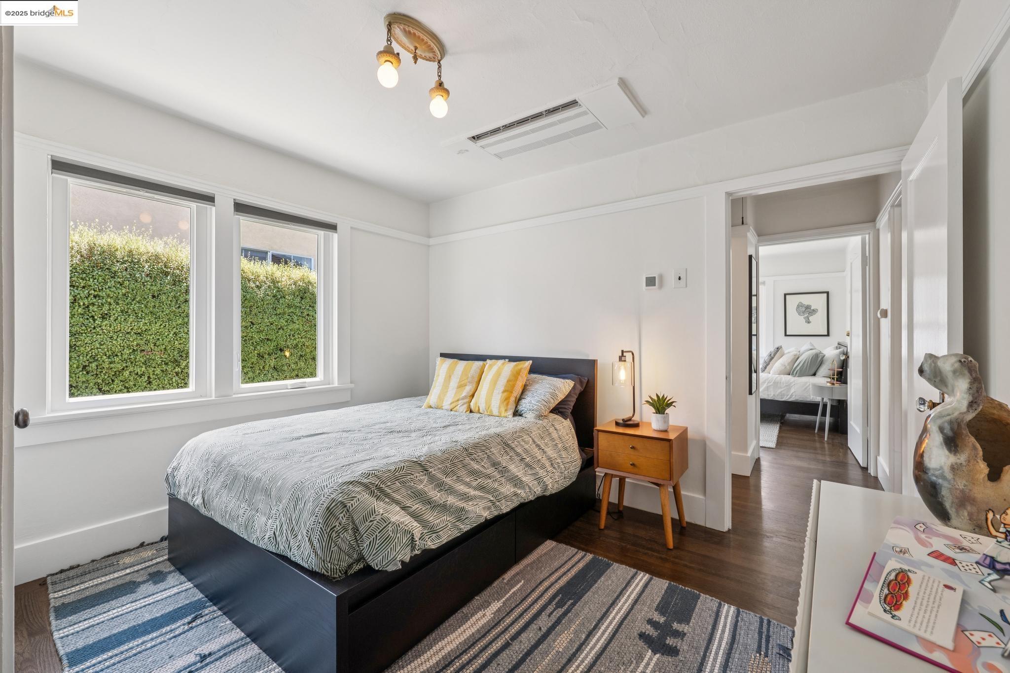 Detail Gallery Image 24 of 36 For 1120 Pine St, Martinez,  CA 94553 - 2 Beds | 1 Baths