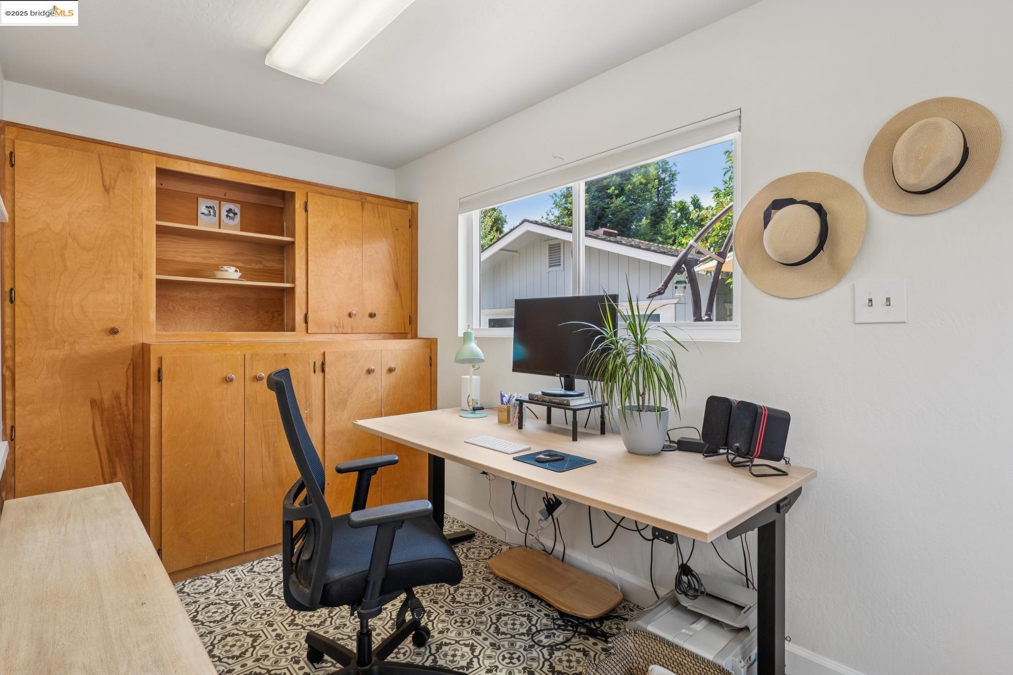 Detail Gallery Image 26 of 36 For 1120 Pine St, Martinez,  CA 94553 - 2 Beds | 1 Baths