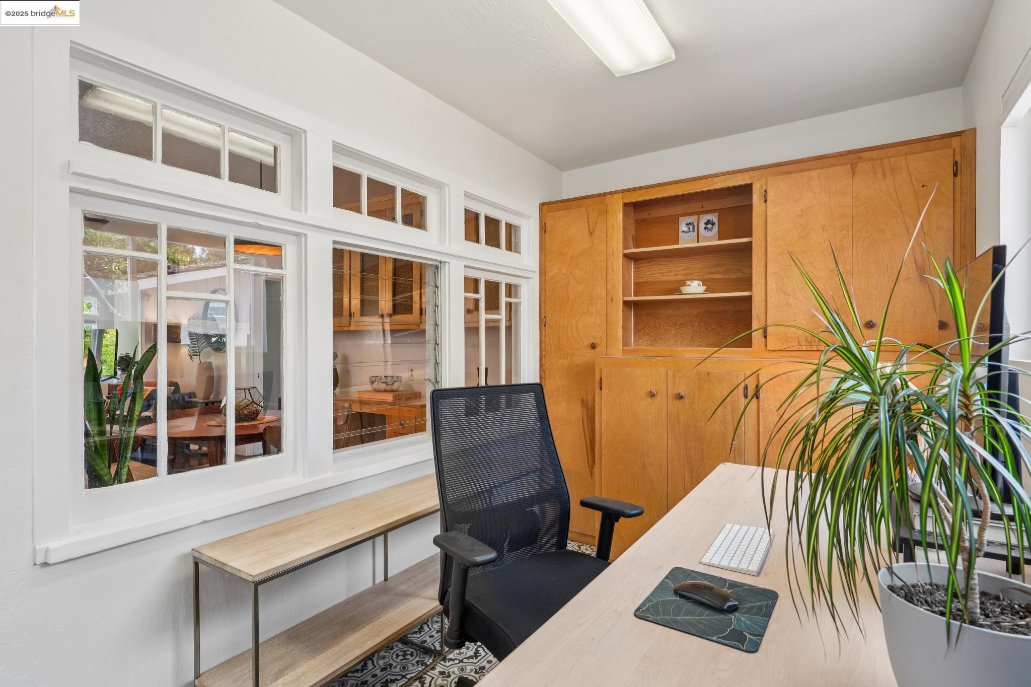 Detail Gallery Image 27 of 36 For 1120 Pine St, Martinez,  CA 94553 - 2 Beds | 1 Baths