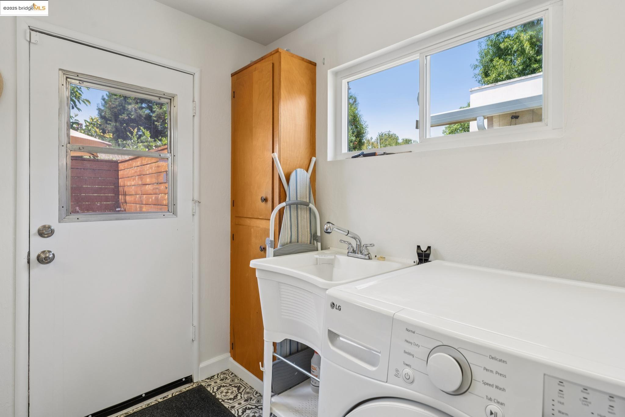 Detail Gallery Image 29 of 36 For 1120 Pine St, Martinez,  CA 94553 - 2 Beds | 1 Baths