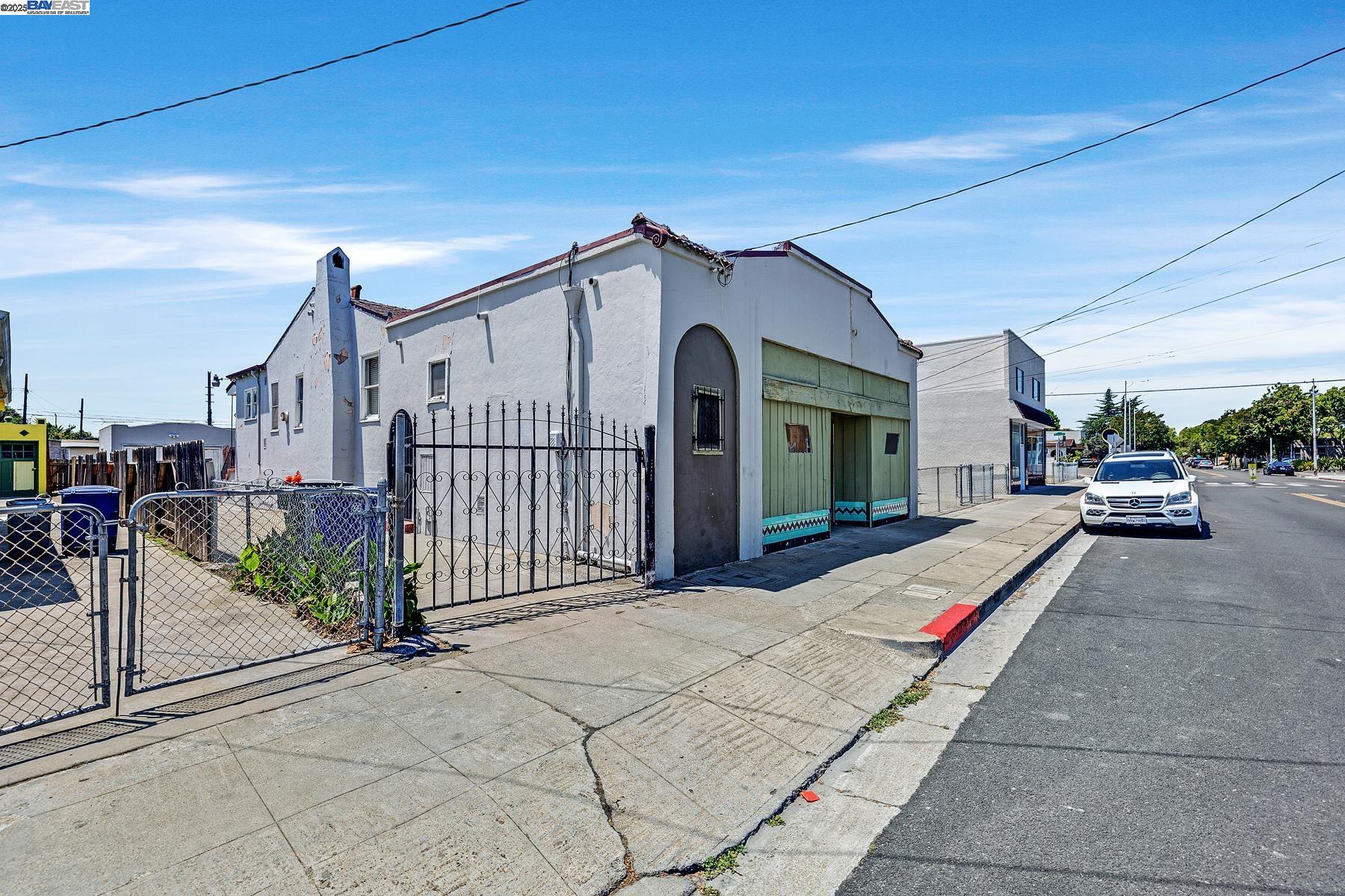 1755 Washington Ave, San Leandro, California 94577, ,Commercial Sale,For Sale,1755 Washington Ave,41104852