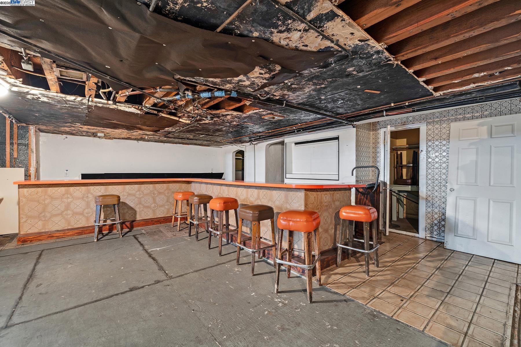 1755 Washington Ave, San Leandro, California 94577, ,Commercial Sale,For Sale,1755 Washington Ave,41104852