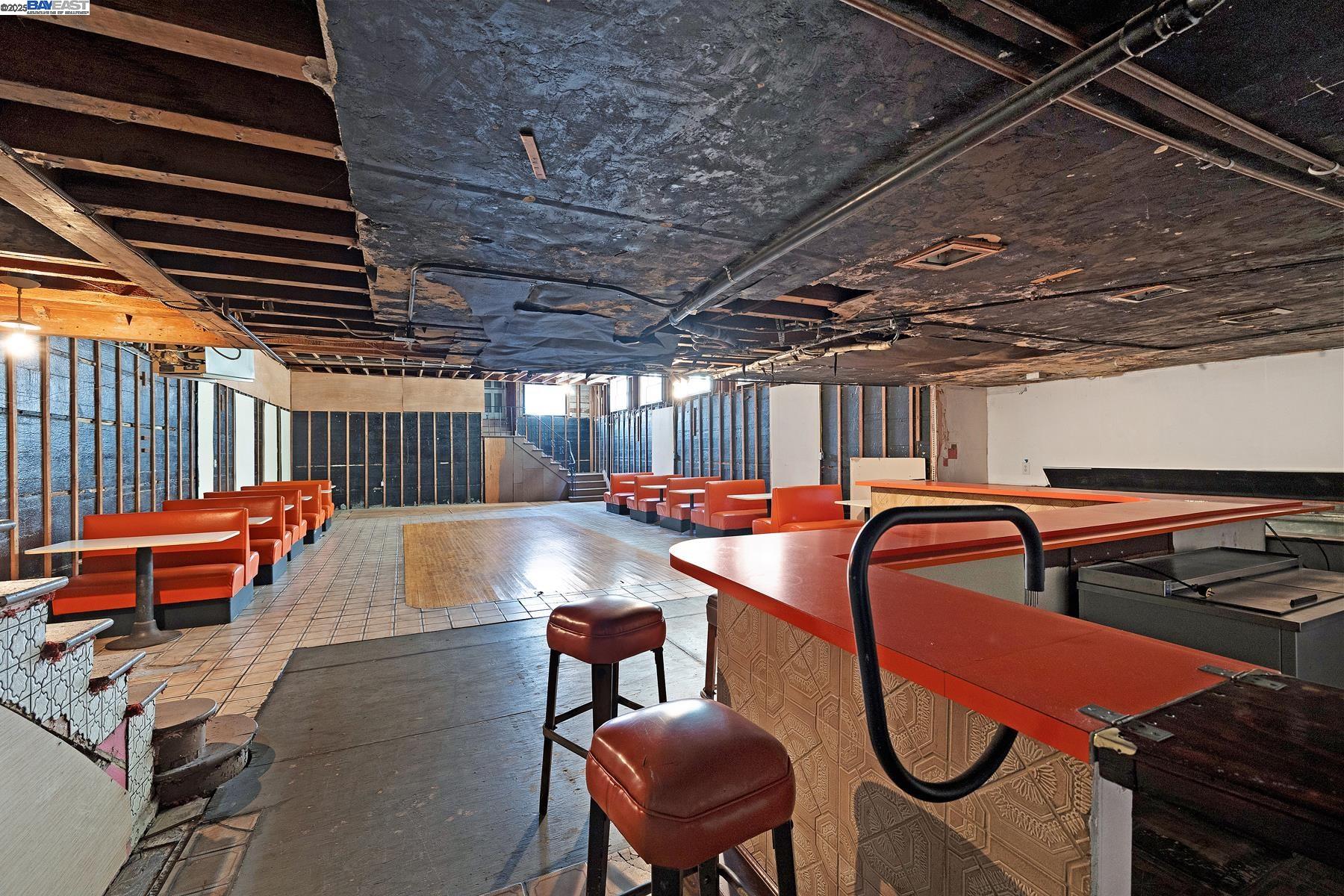 1755 Washington Ave, San Leandro, California 94577, ,Commercial Sale,For Sale,1755 Washington Ave,41104852