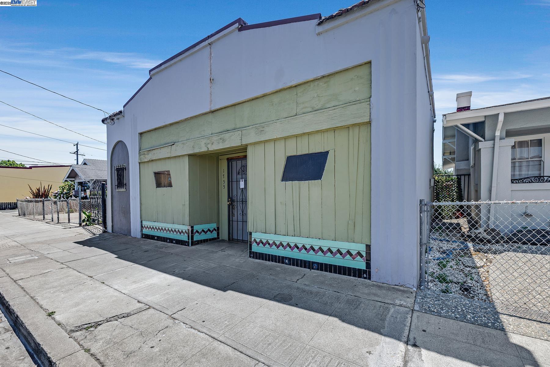 1755 Washington Ave, San Leandro, California 94577, ,Commercial Sale,For Sale,1755 Washington Ave,41104852