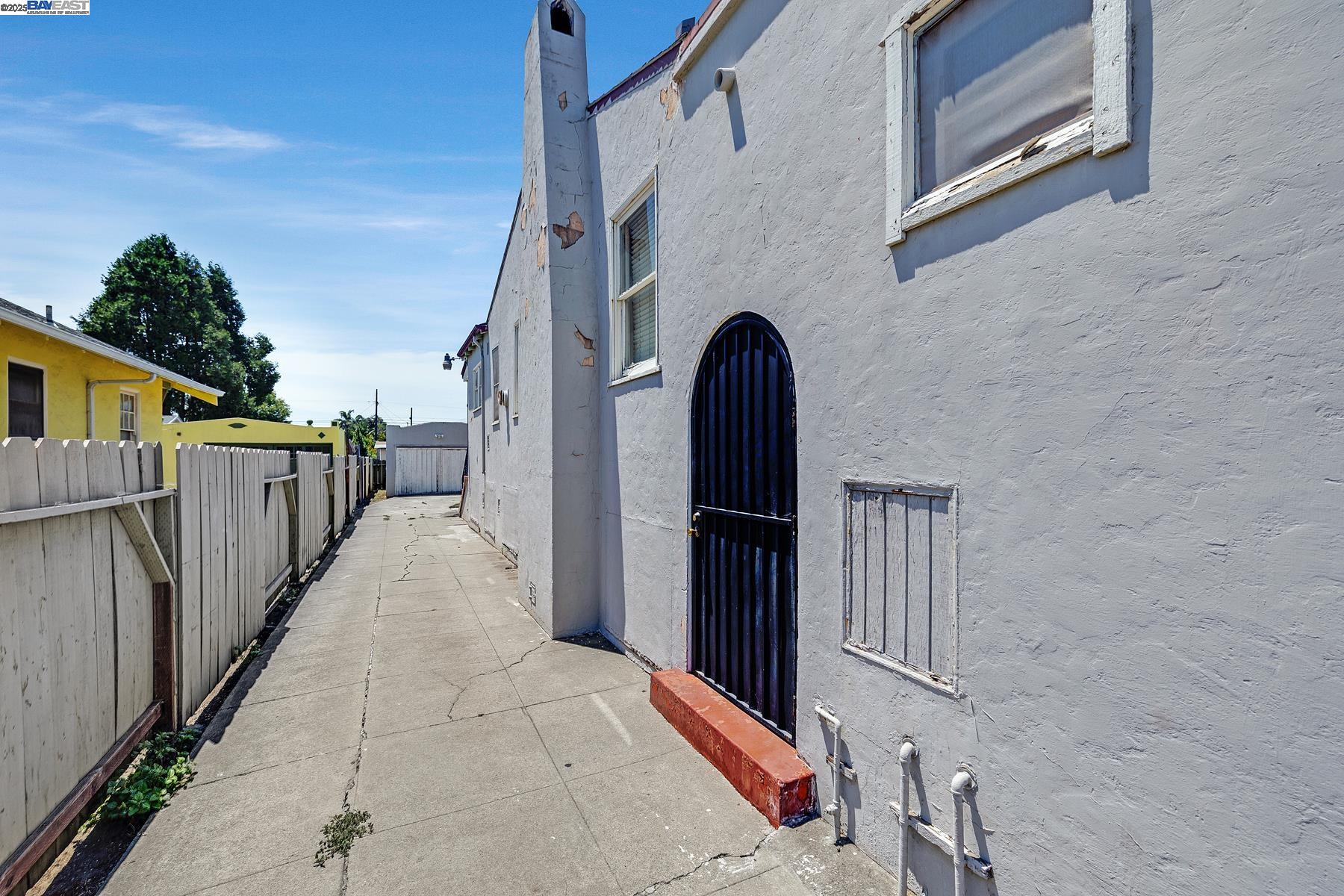 1755 Washington Ave, San Leandro, California 94577, ,Commercial Sale,For Sale,1755 Washington Ave,41104852