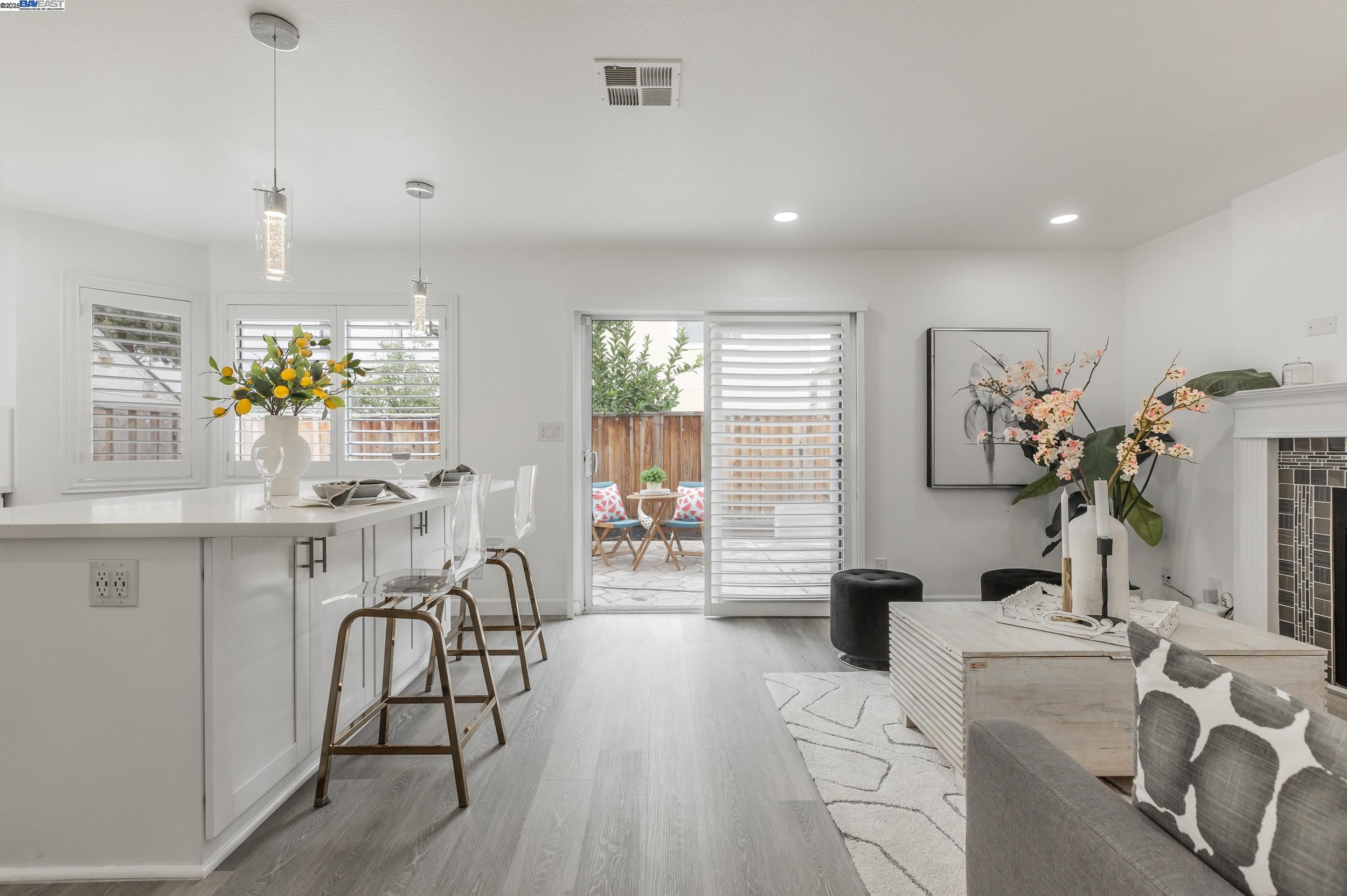 Detail Gallery Image 8 of 33 For 1355 Elkwood Dr, Milpitas,  CA 95035 - 3 Beds | 2/1 Baths